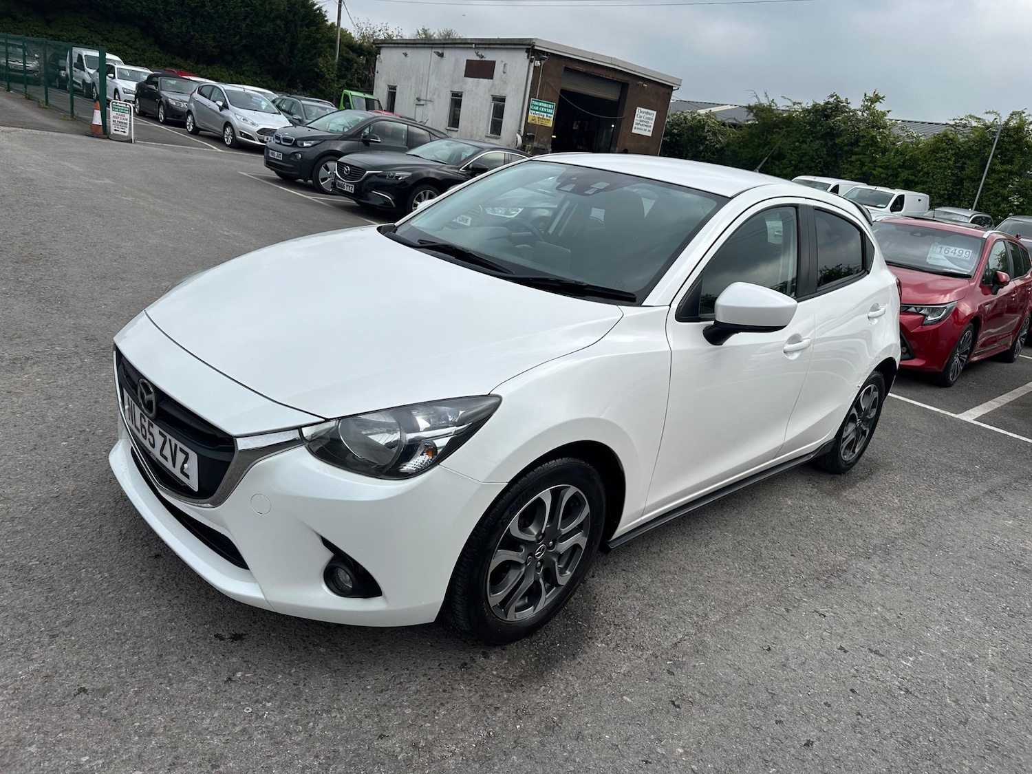 Used Mazda Mazda2 2015 for sale - 76550786: Photo 4