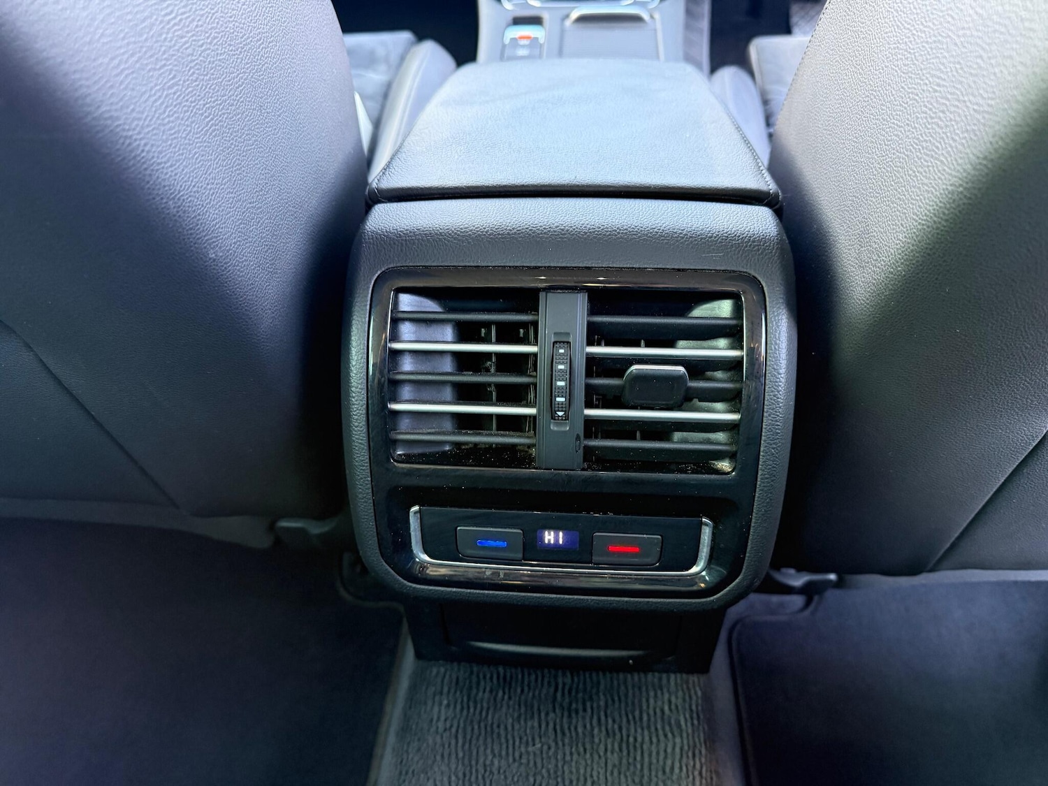 Used Volkswagen Passat 2016 for sale - 76898948: Photo 18