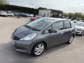 Used Honda Jazz 2013 for sale - 76990391: Photo