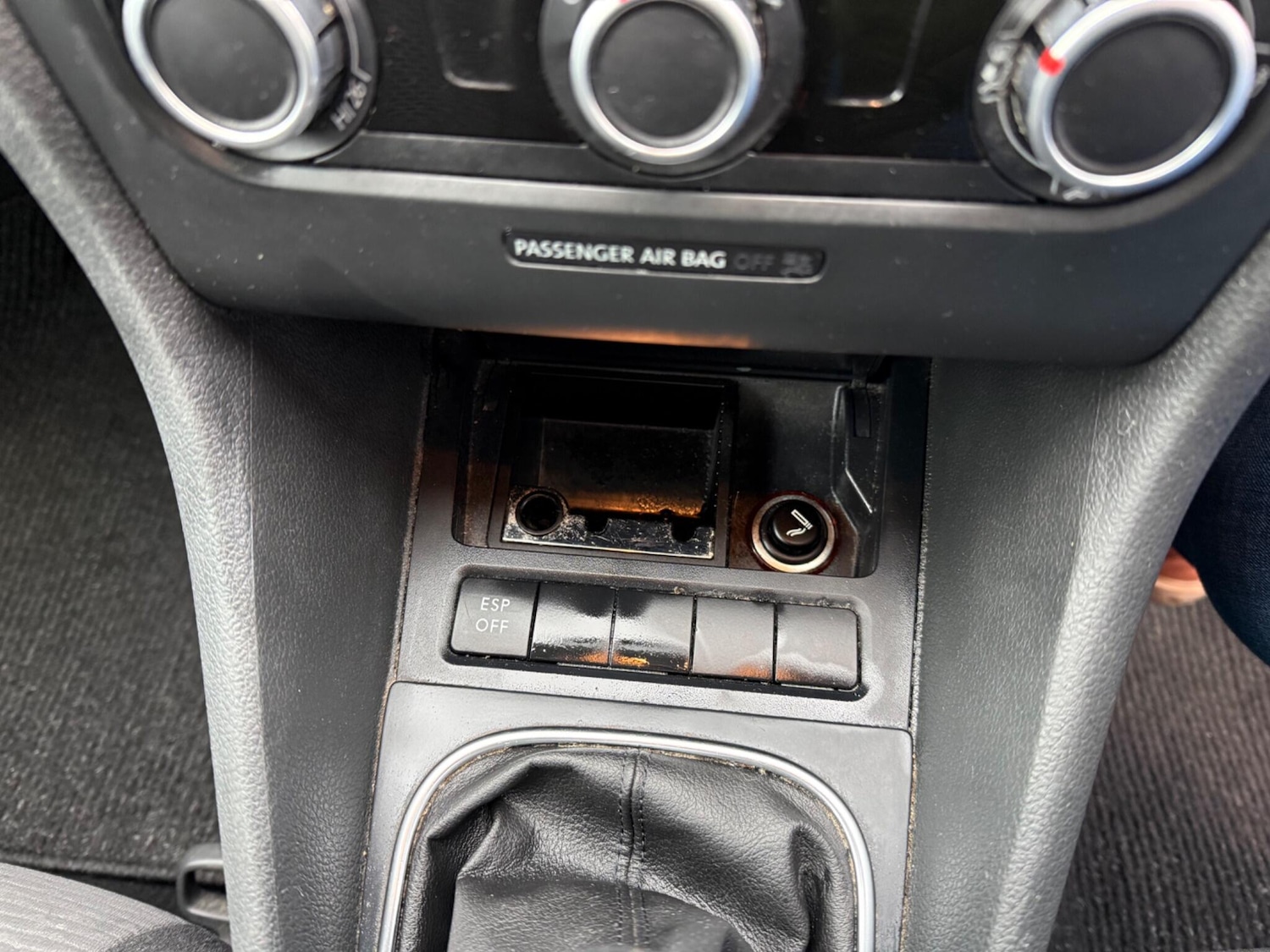 Used Volkswagen Golf 2010 for sale - 77625155: Photo 11