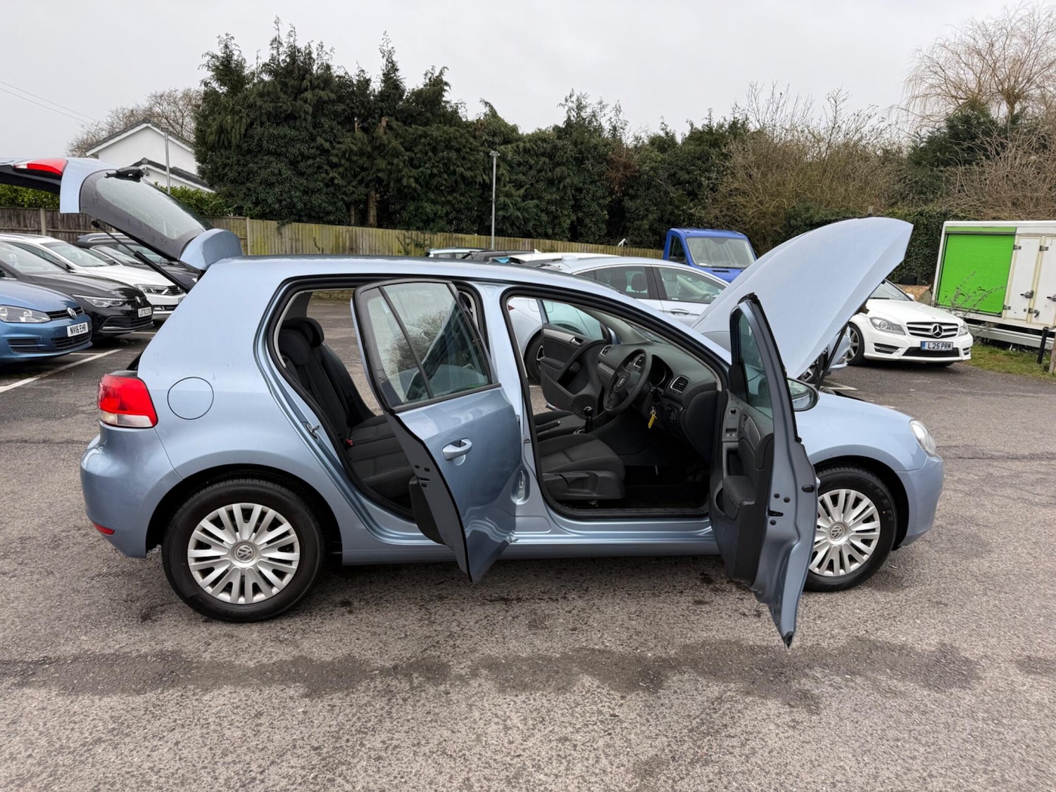 Used Volkswagen Golf 2010 for sale - 77625155: Photo 29