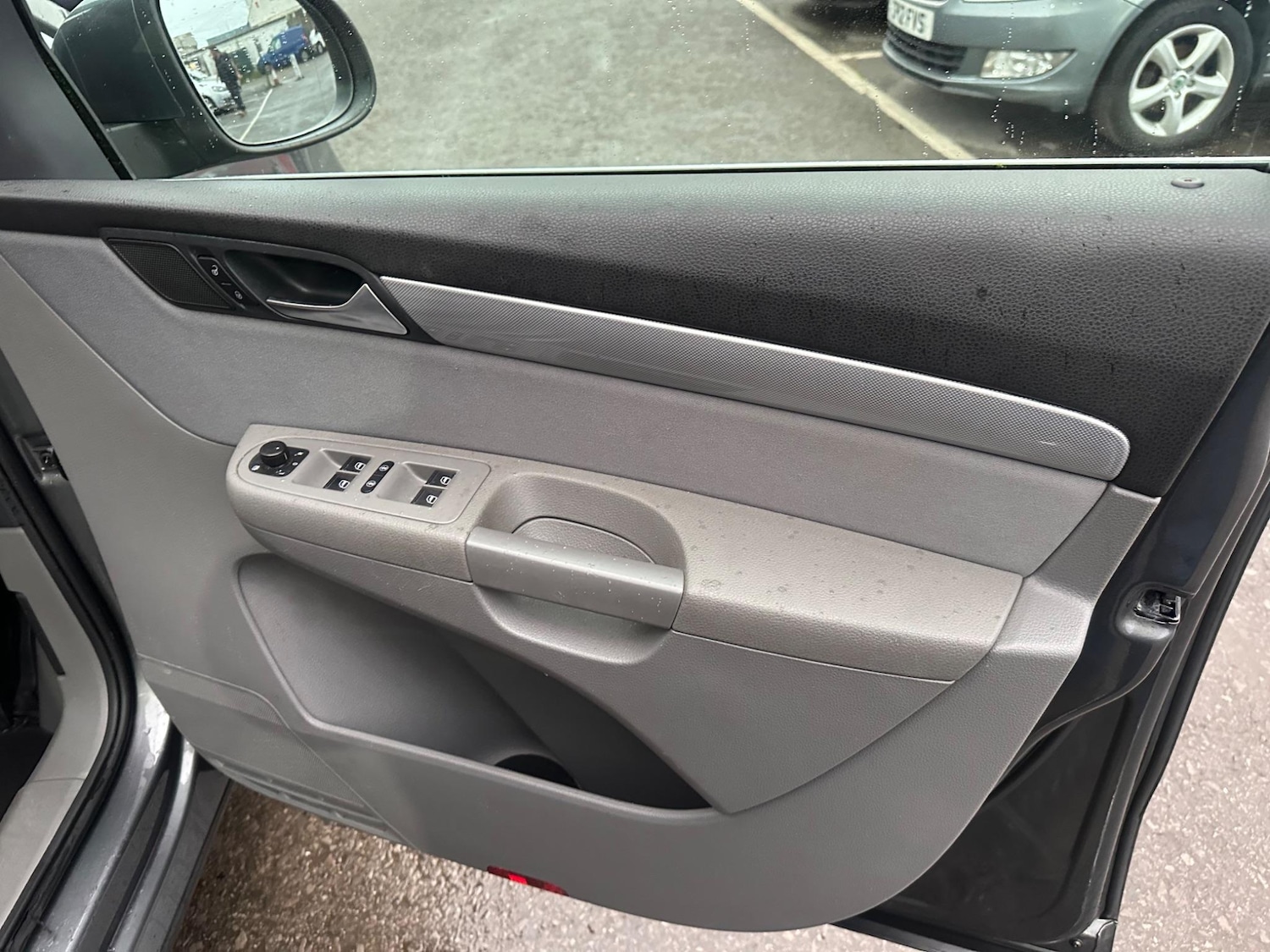 Used Volkswagen Sharan 2013 for sale - 76990269: Photo 24