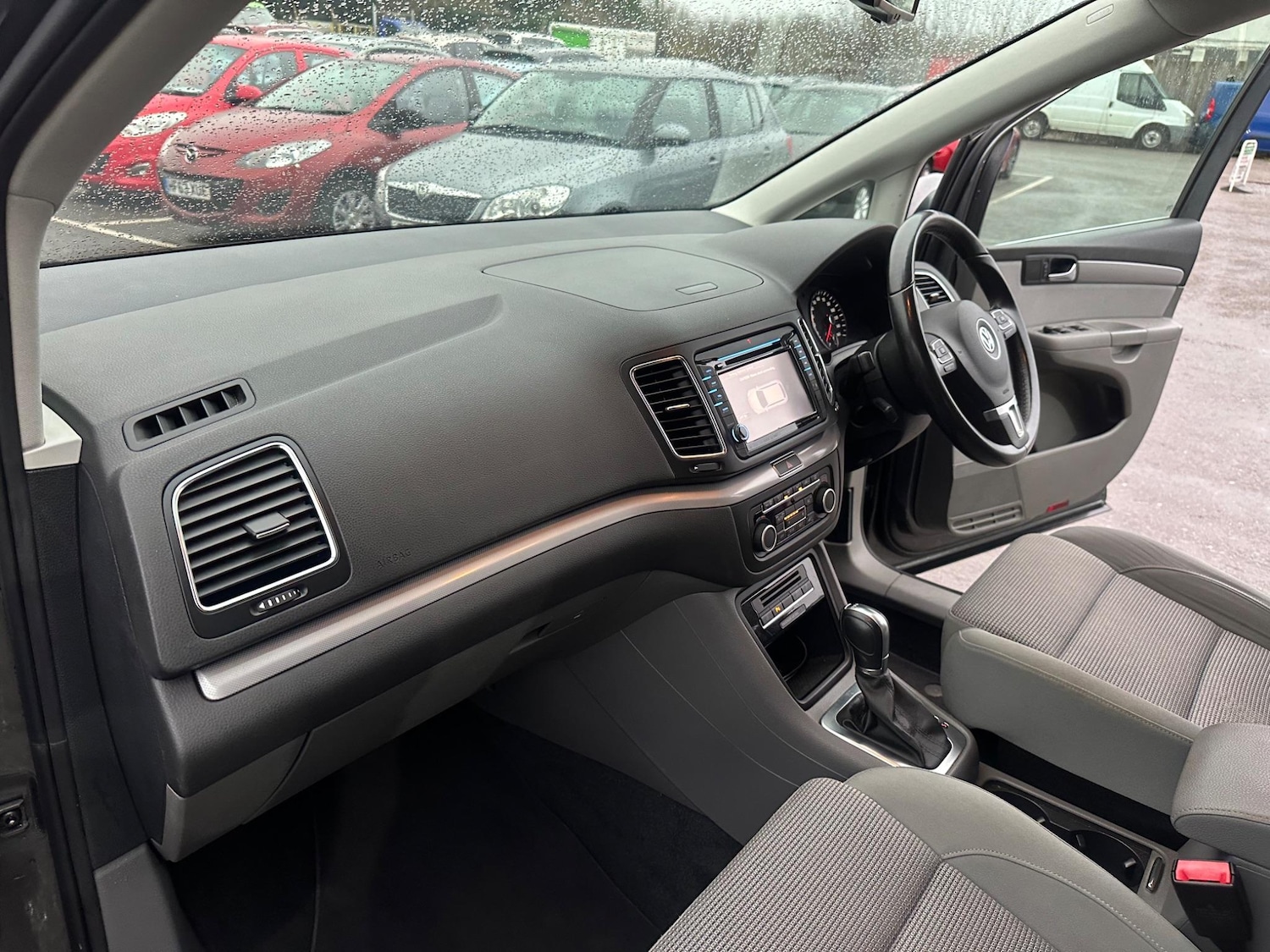 Used Volkswagen Sharan 2013 for sale - 76990269: Photo 35