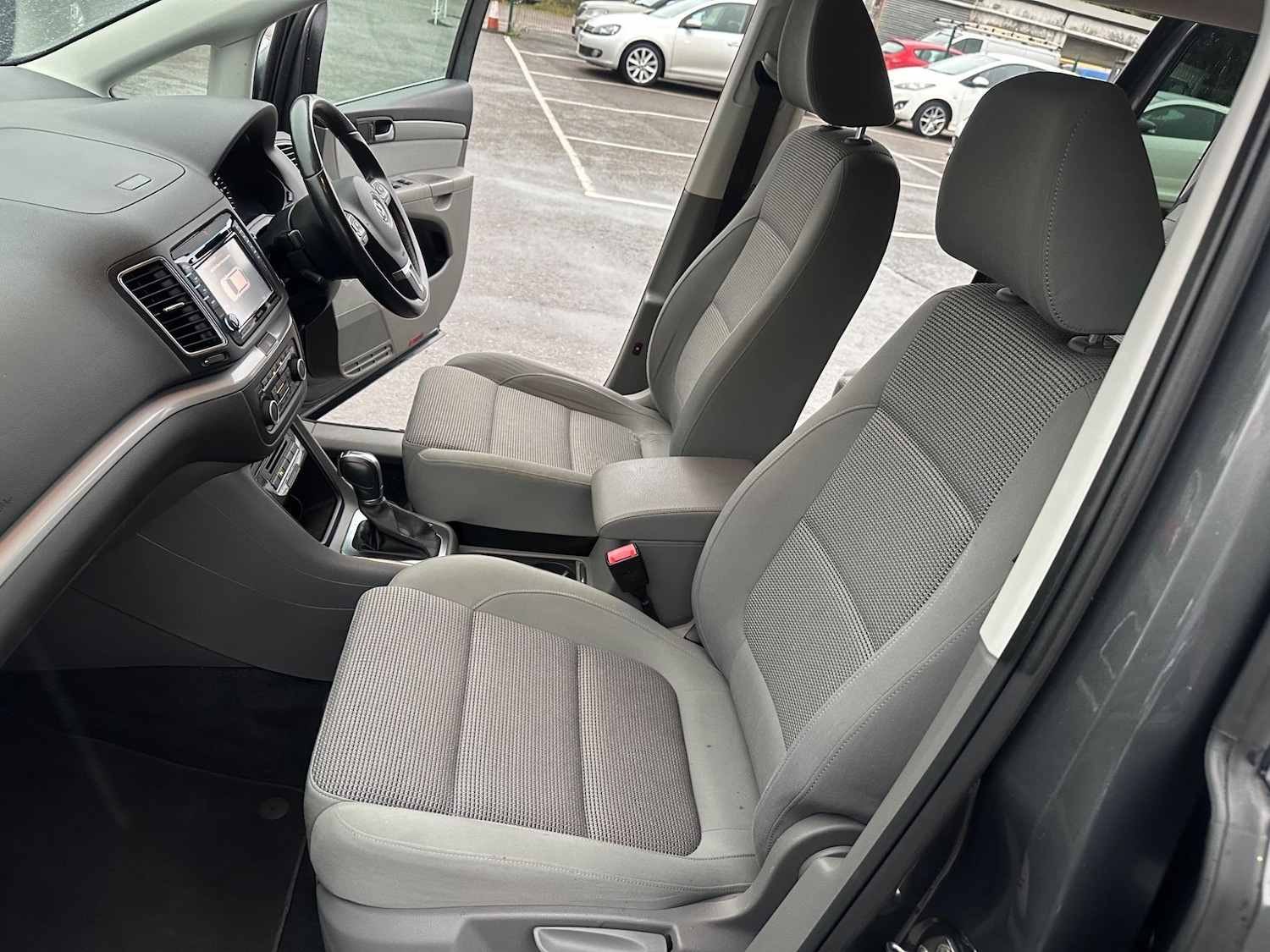 Used Volkswagen Sharan 2013 for sale - 76990269: Photo 36