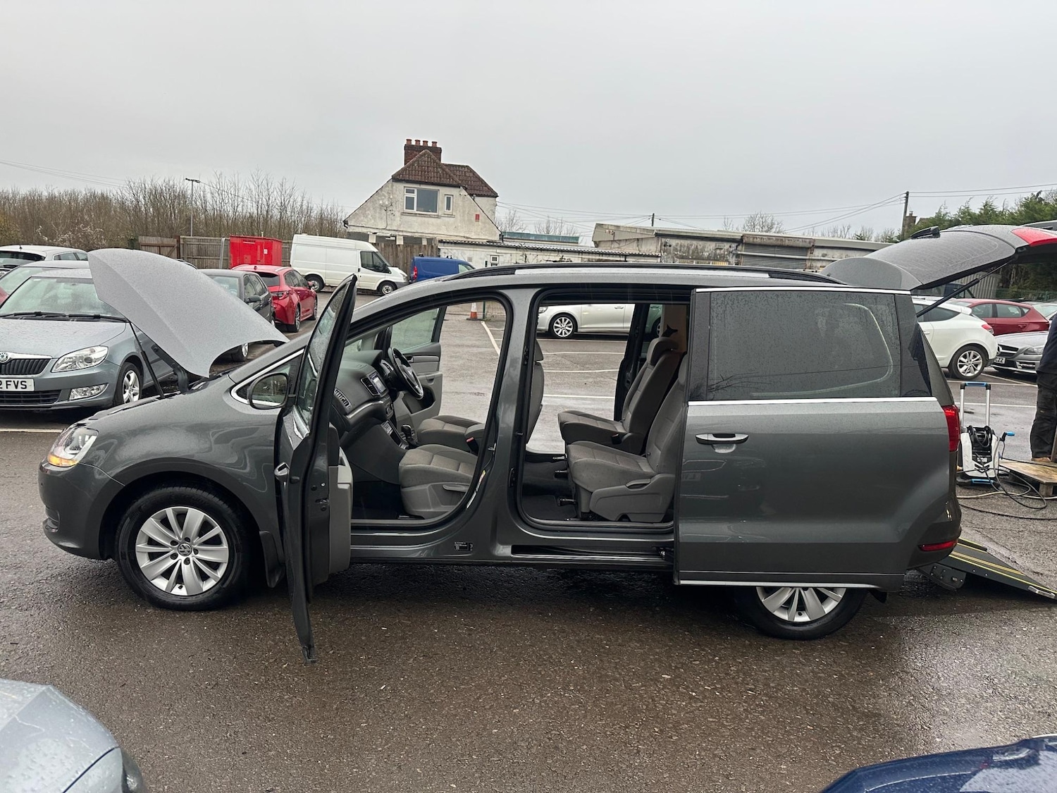 Used Volkswagen Sharan 2013 for sale - 76990269: Photo 46