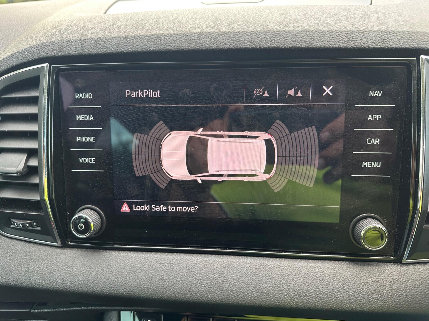 Used Skoda Karoq 2018 for sale - 76988816: Photo 12