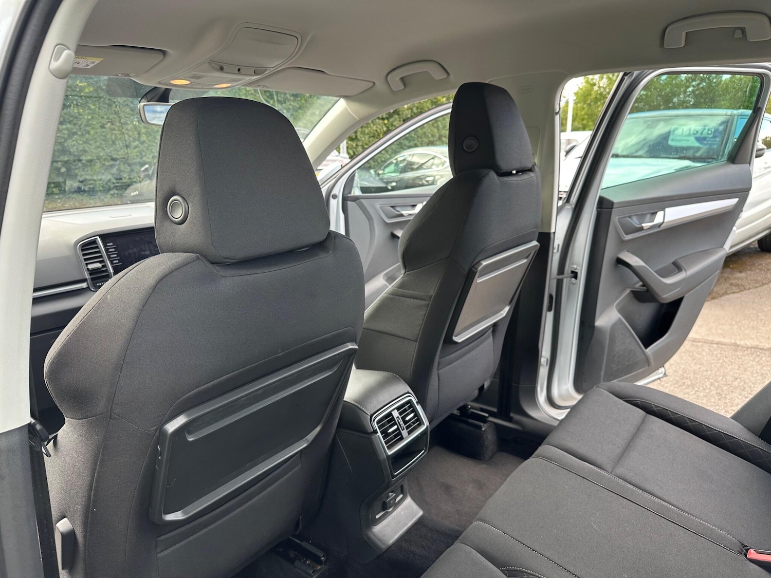 Used Skoda Karoq 2018 for sale - 76988816: Photo 24