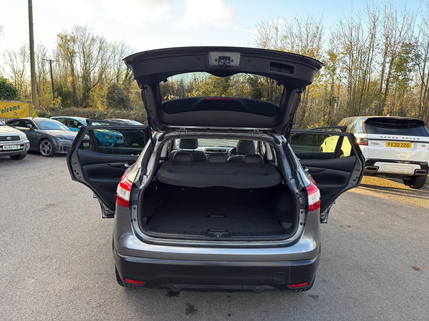 Used Nissan Qashqai 2017 for sale - 76619757: Photo 35