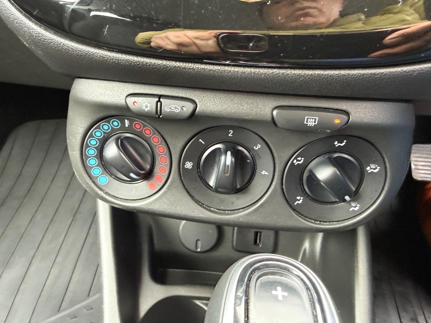 Used Vauxhall Corsa for sale - 77683401: Photo 11