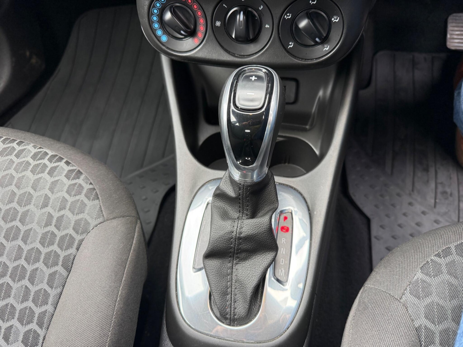 Used Vauxhall Corsa for sale - 77683401: Photo 12