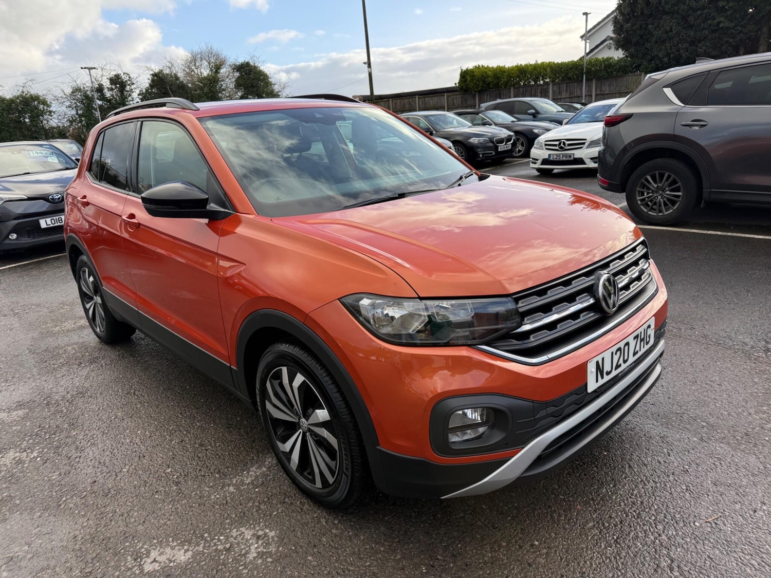 Used Volkswagen T-Cross 2020 for sale - 77306002: Photo 1
