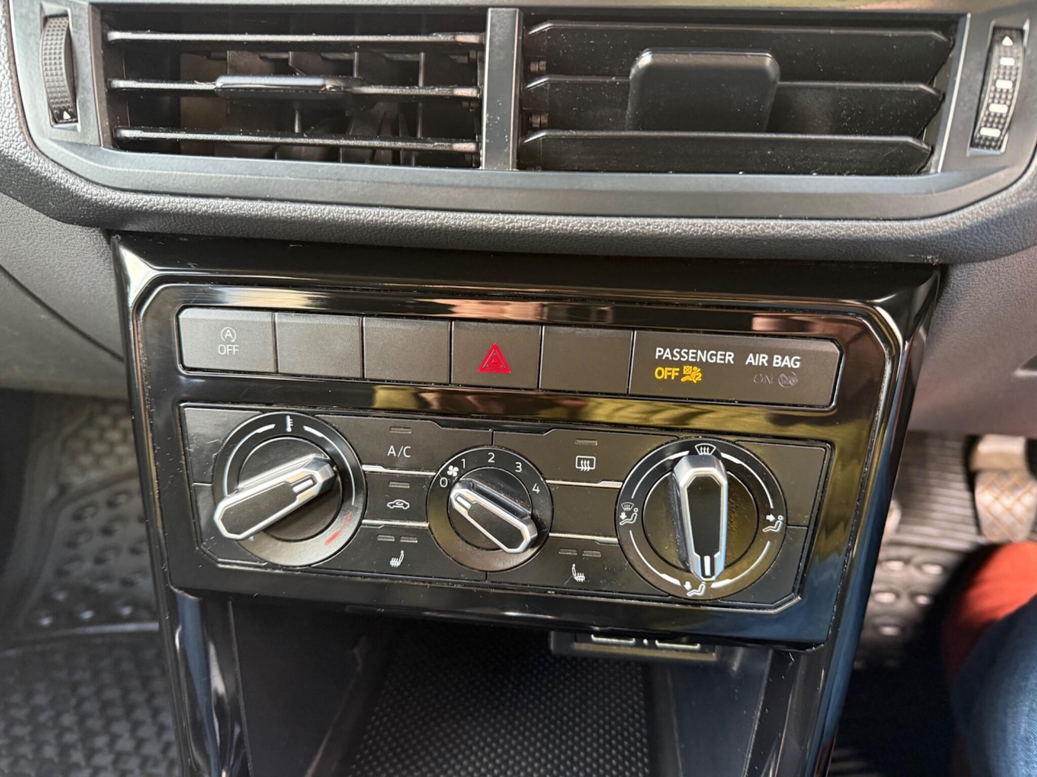 Used Volkswagen T-Cross 2020 for sale - 77306002: Photo 13