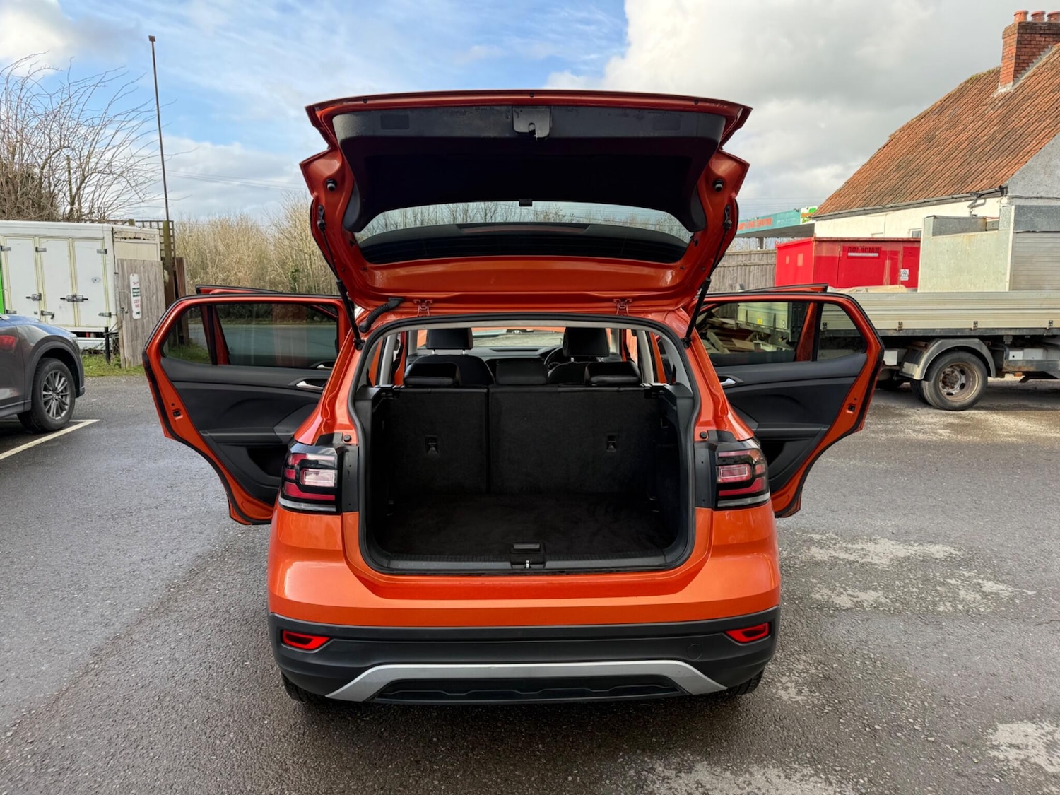 Used Volkswagen T-Cross 2020 for sale - 77306002: Photo 30