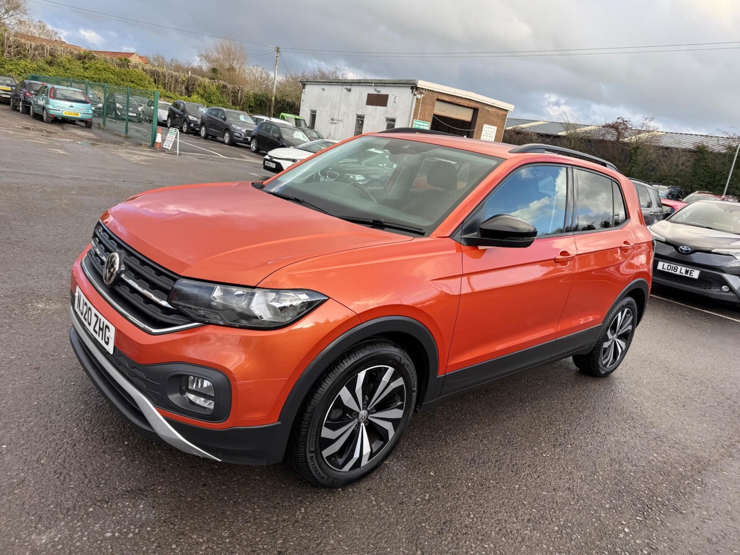 Used Volkswagen T-Cross 2020 for sale - 77306002: Photo 4