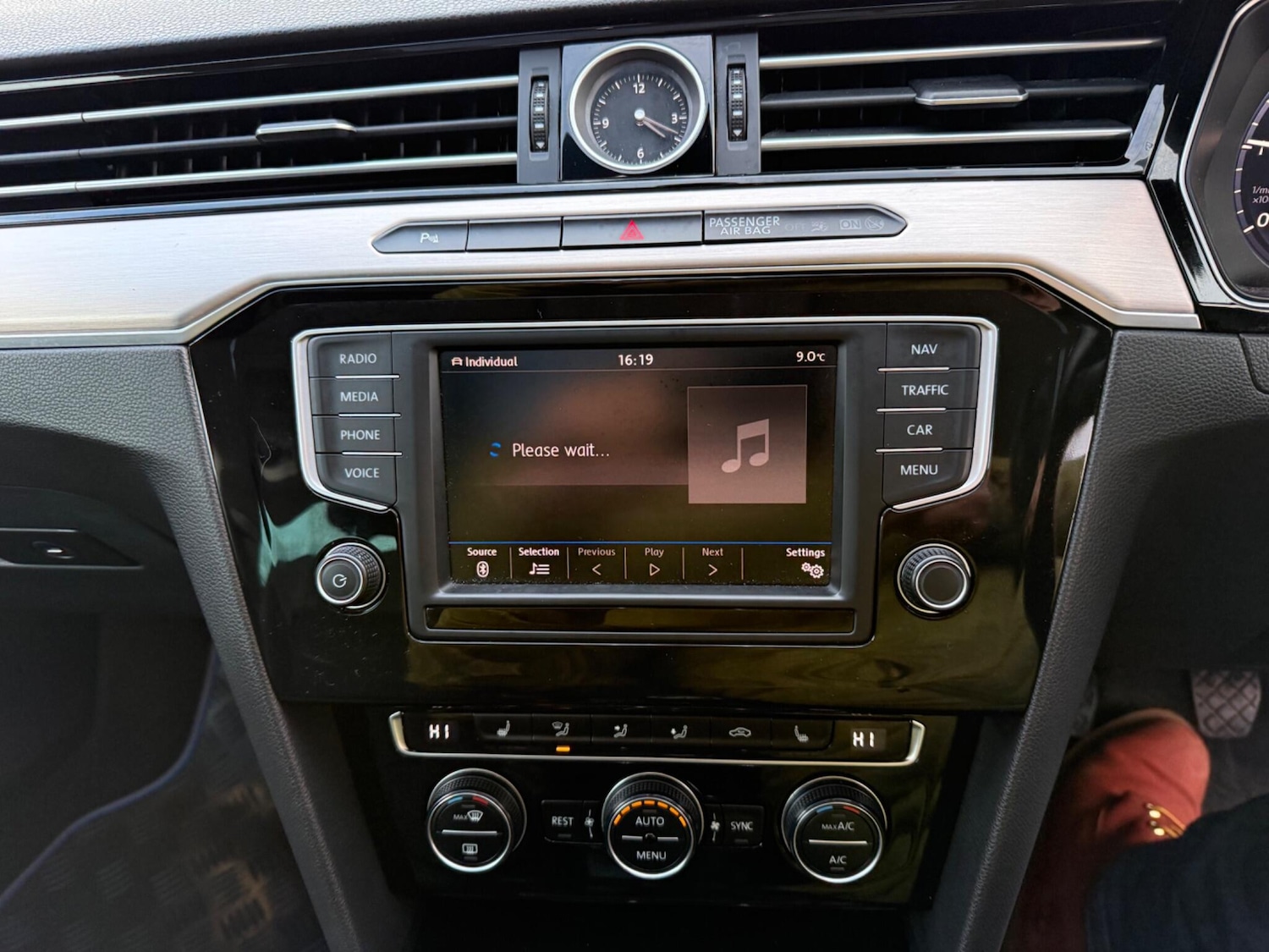 Used Volkswagen Passat 2017 for sale - 77468418: Photo 10