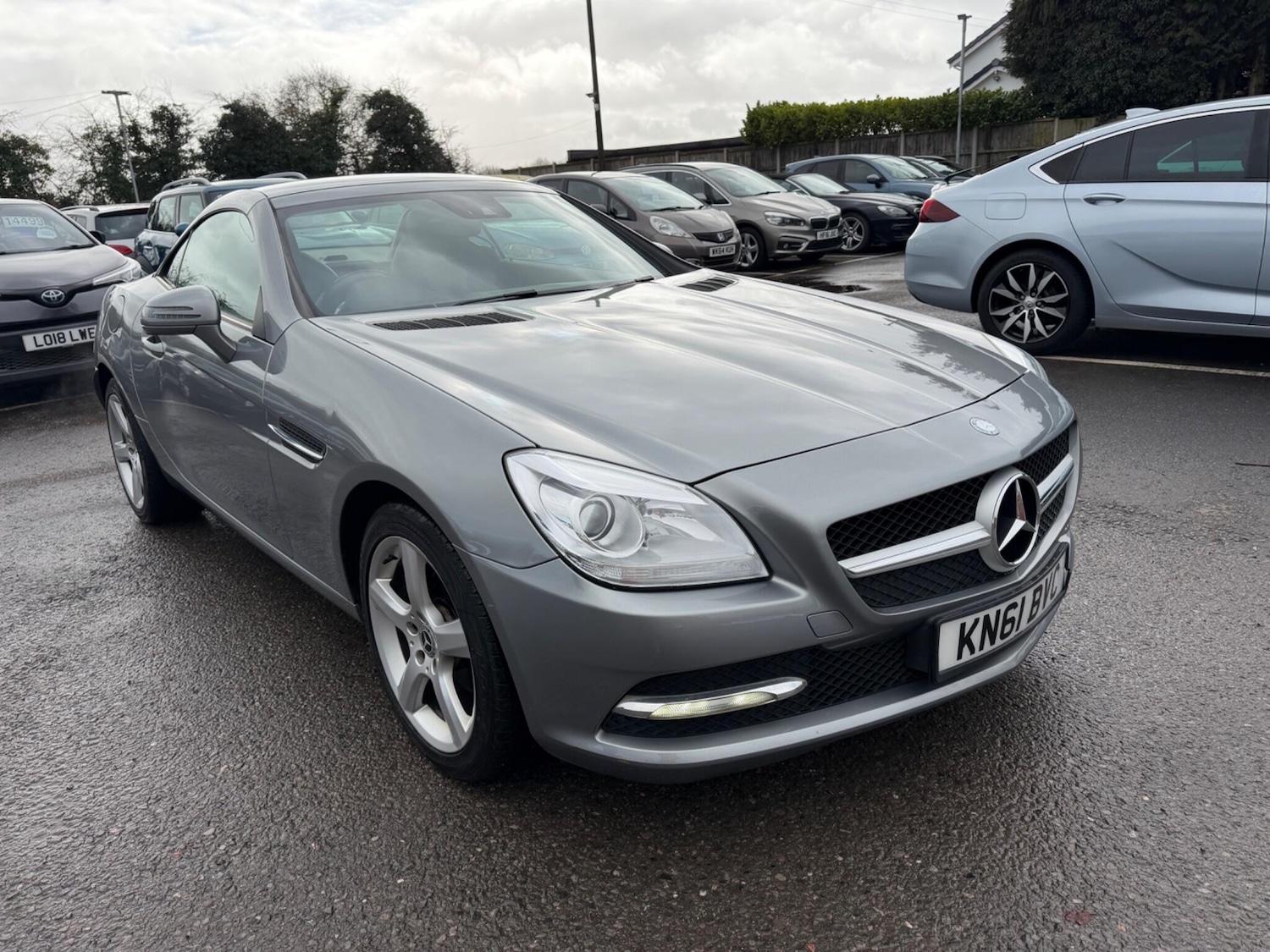 Used Mercedes-Benz SLK 2011 for sale - 77524106: Photo 1
