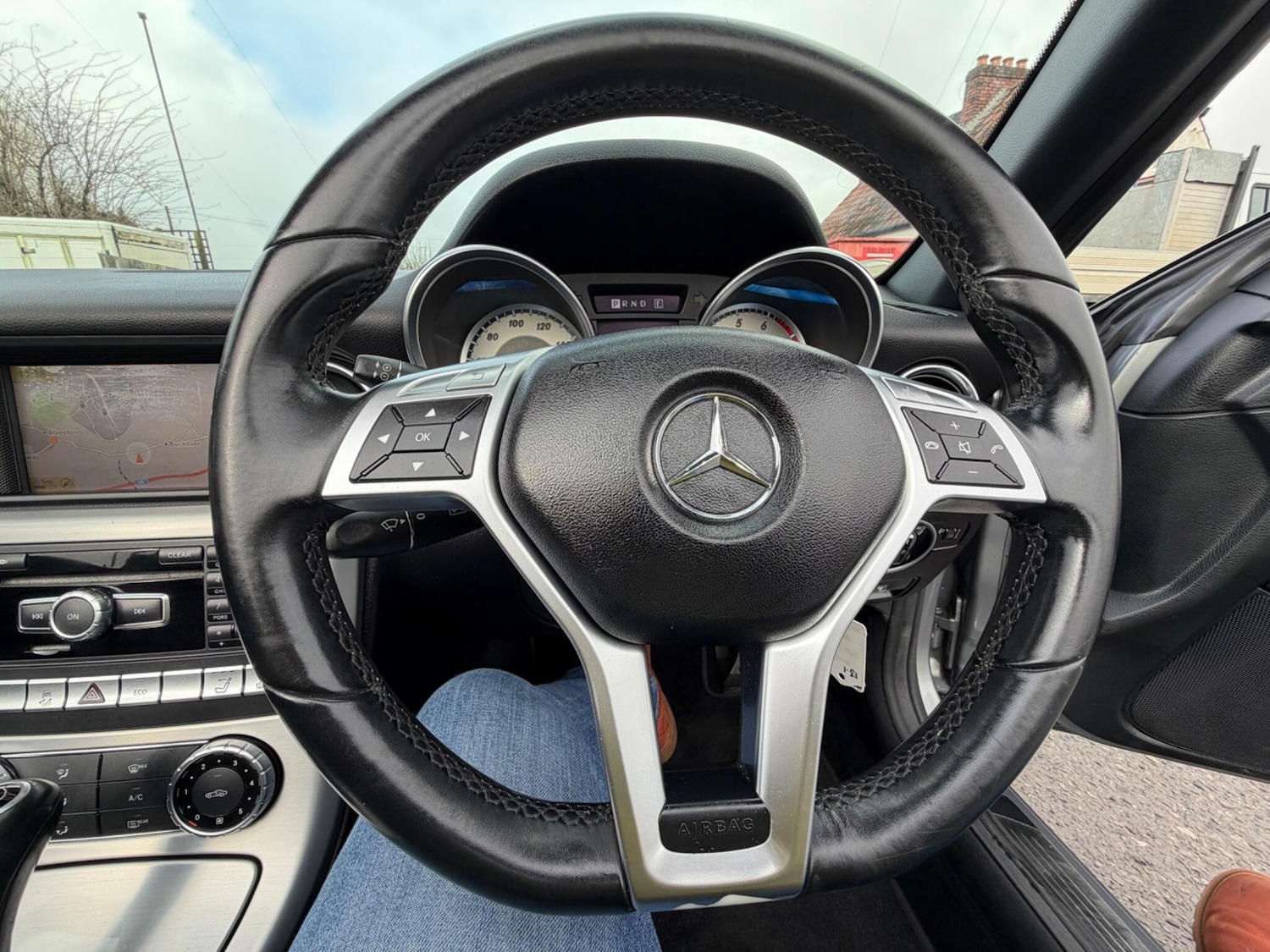 Used Mercedes-Benz SLK 2011 for sale - 77524106: Photo 24