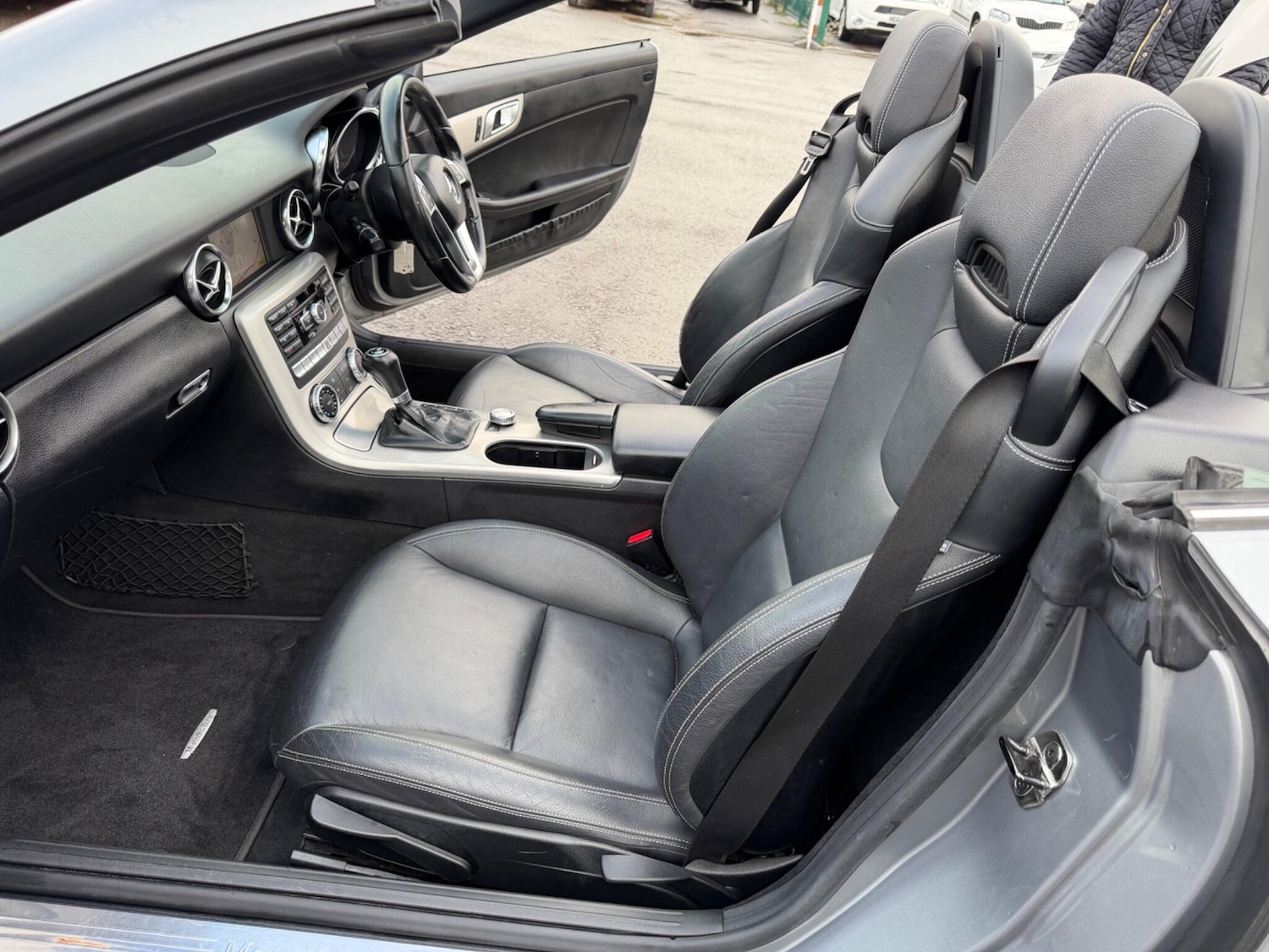 Used Mercedes-Benz SLK 2011 for sale - 77524106: Photo 27