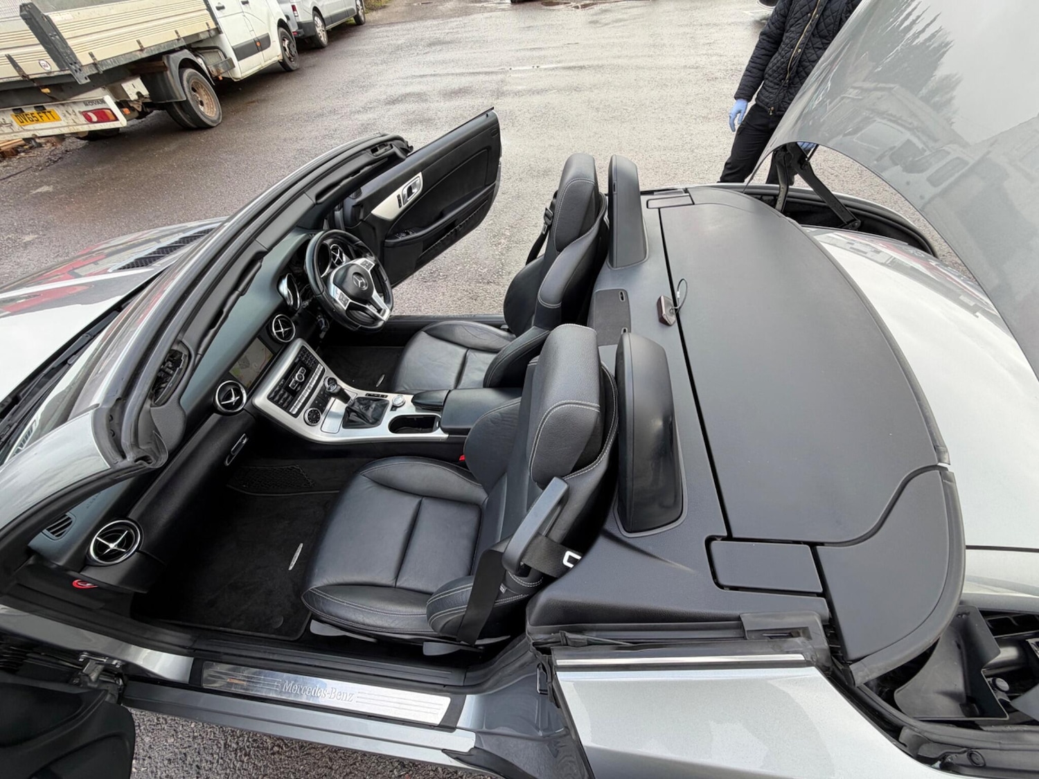 Used Mercedes-Benz SLK 2011 for sale - 77524106: Photo 29