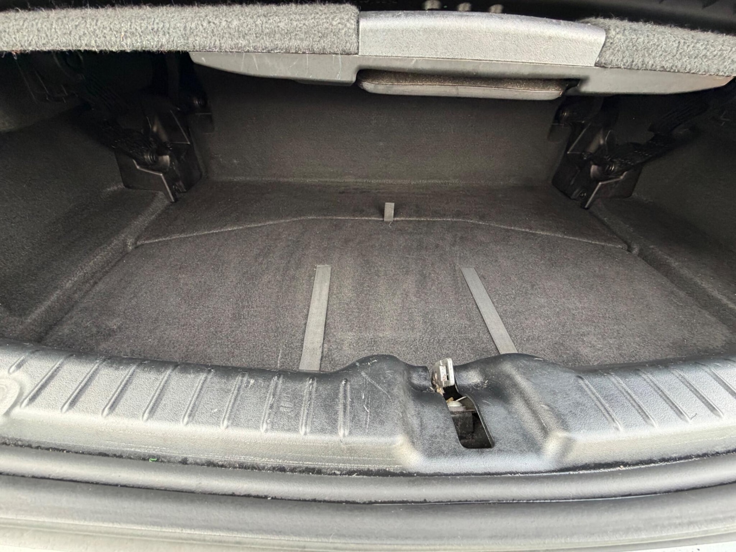 Used Mercedes-Benz SLK 2011 for sale - 77524106: Photo 32