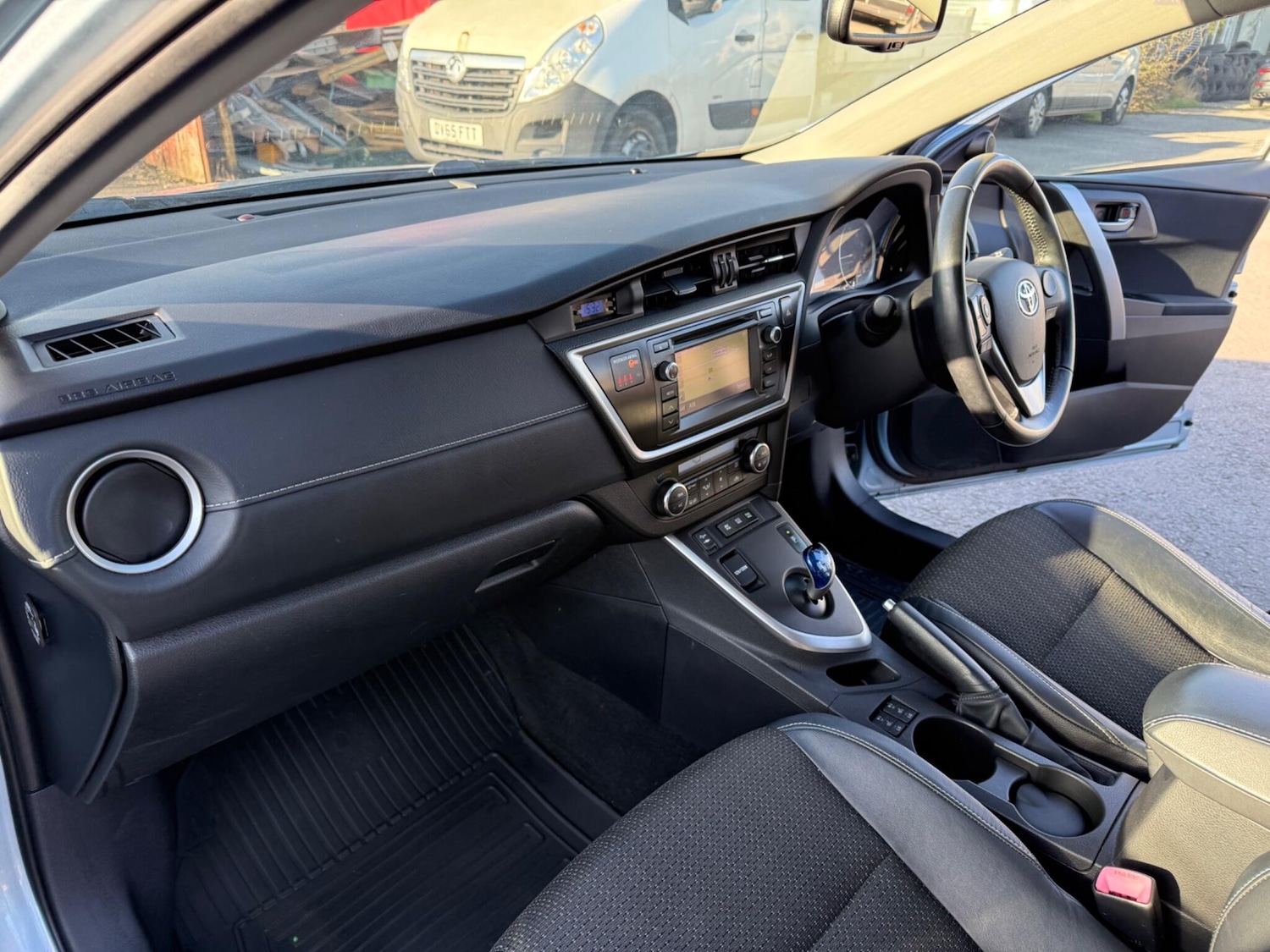 Used Toyota Auris 2013 for sale - 77657977: Photo 18