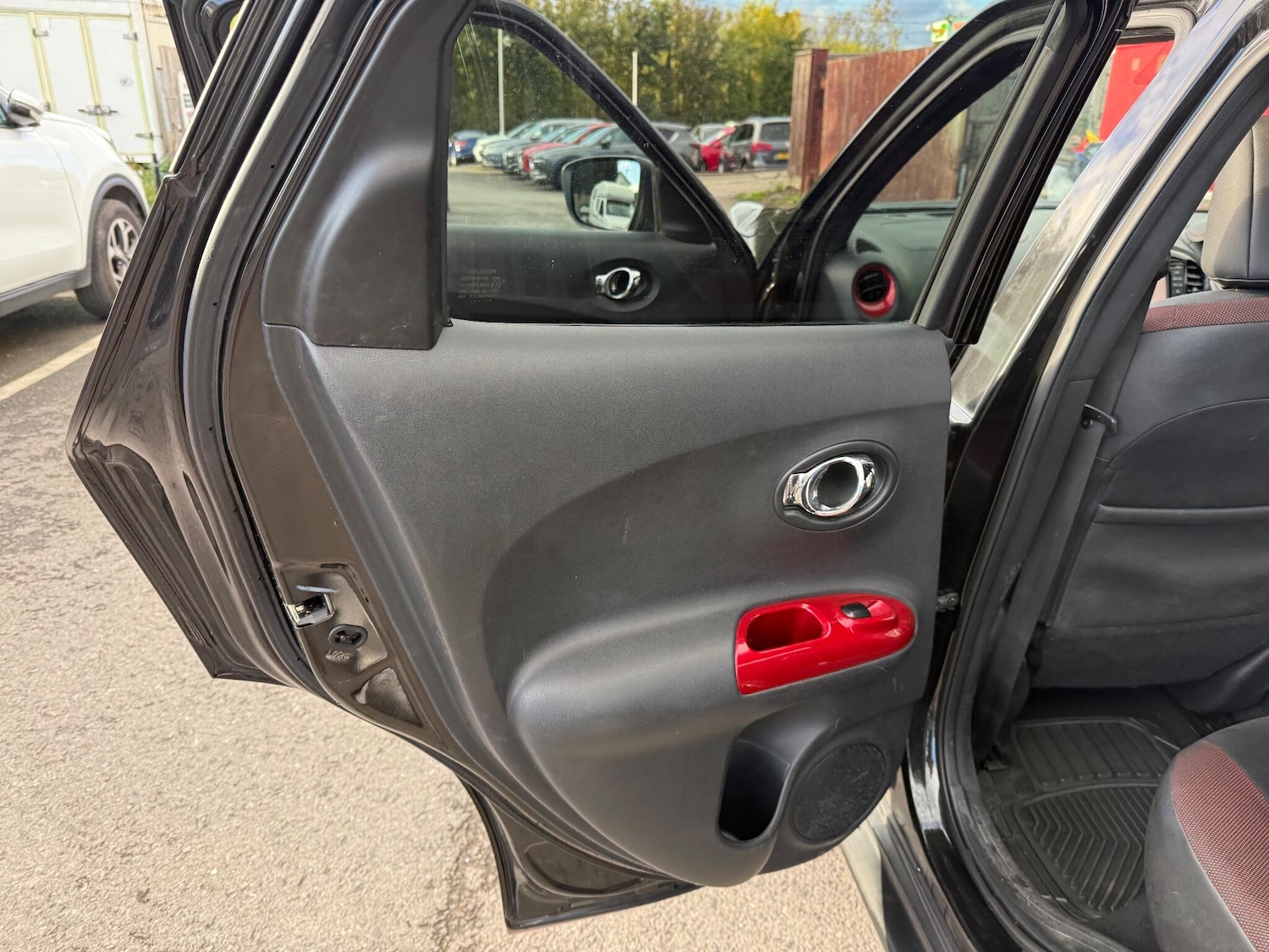 Used Nissan Juke 2017 for sale - 76337302: Photo 16