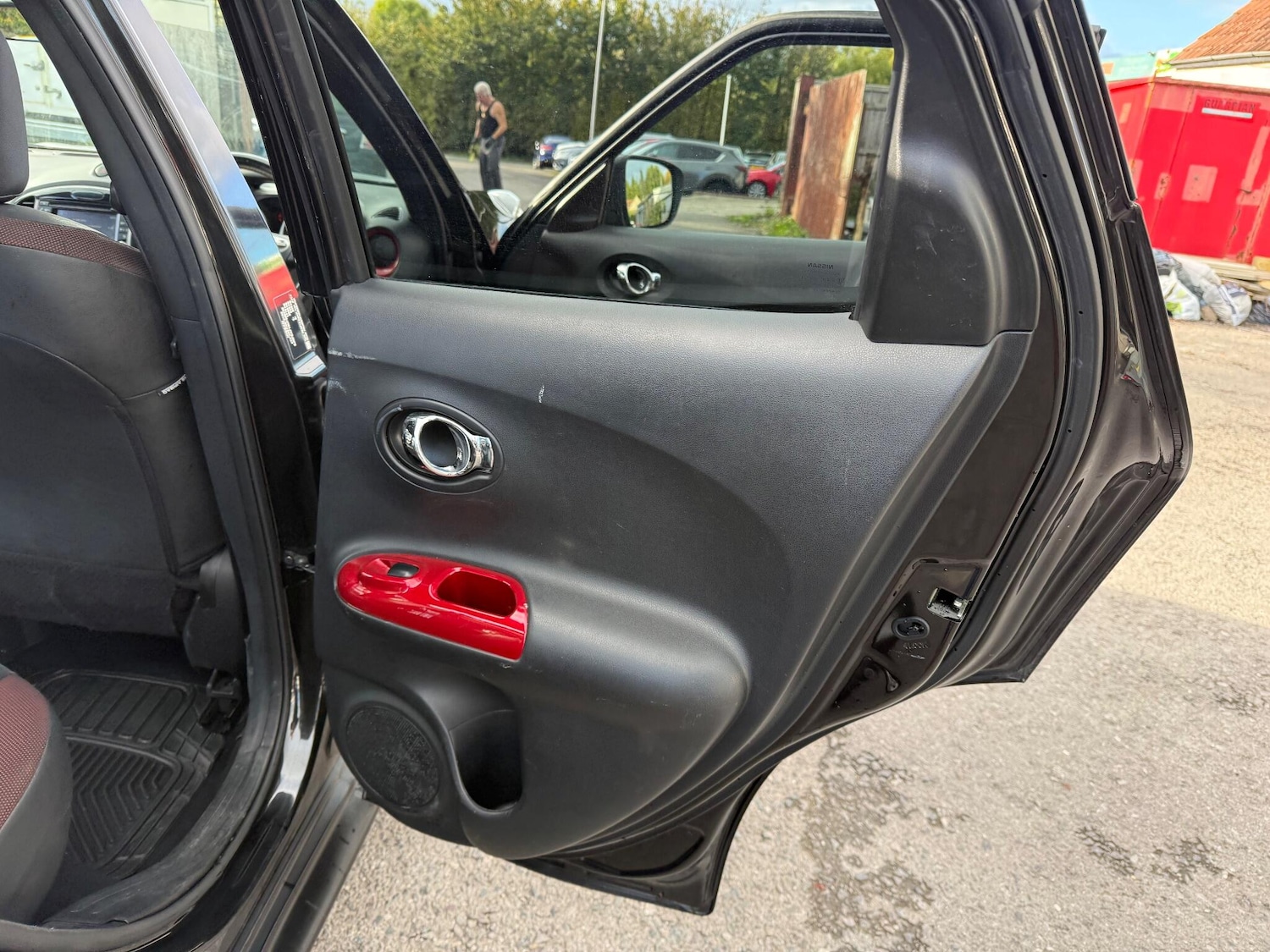 Used Nissan Juke 2017 for sale - 76337302: Photo 18