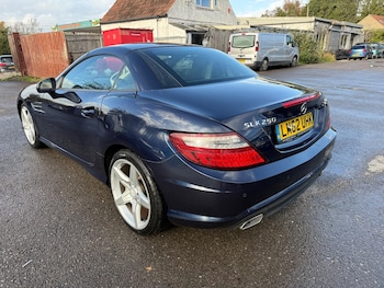 Used Mercedes-Benz SLK 2012 for sale - 76431815: Photo