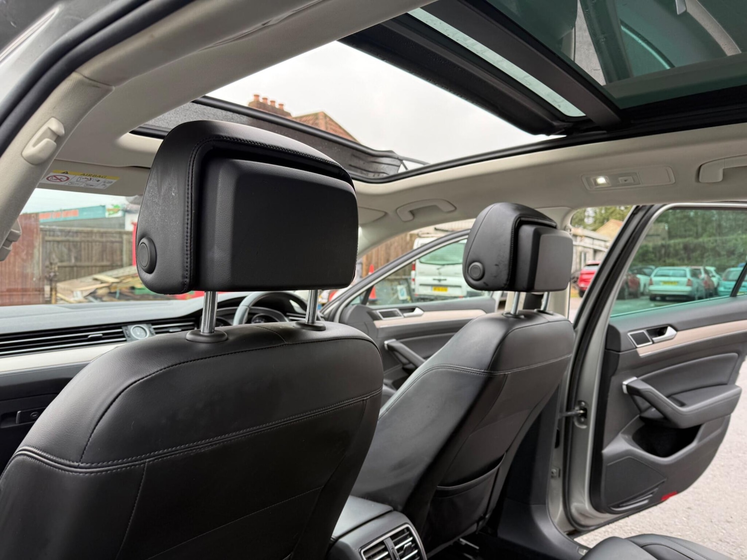 Used Volkswagen Passat 2016 for sale - 77611700: Photo 26