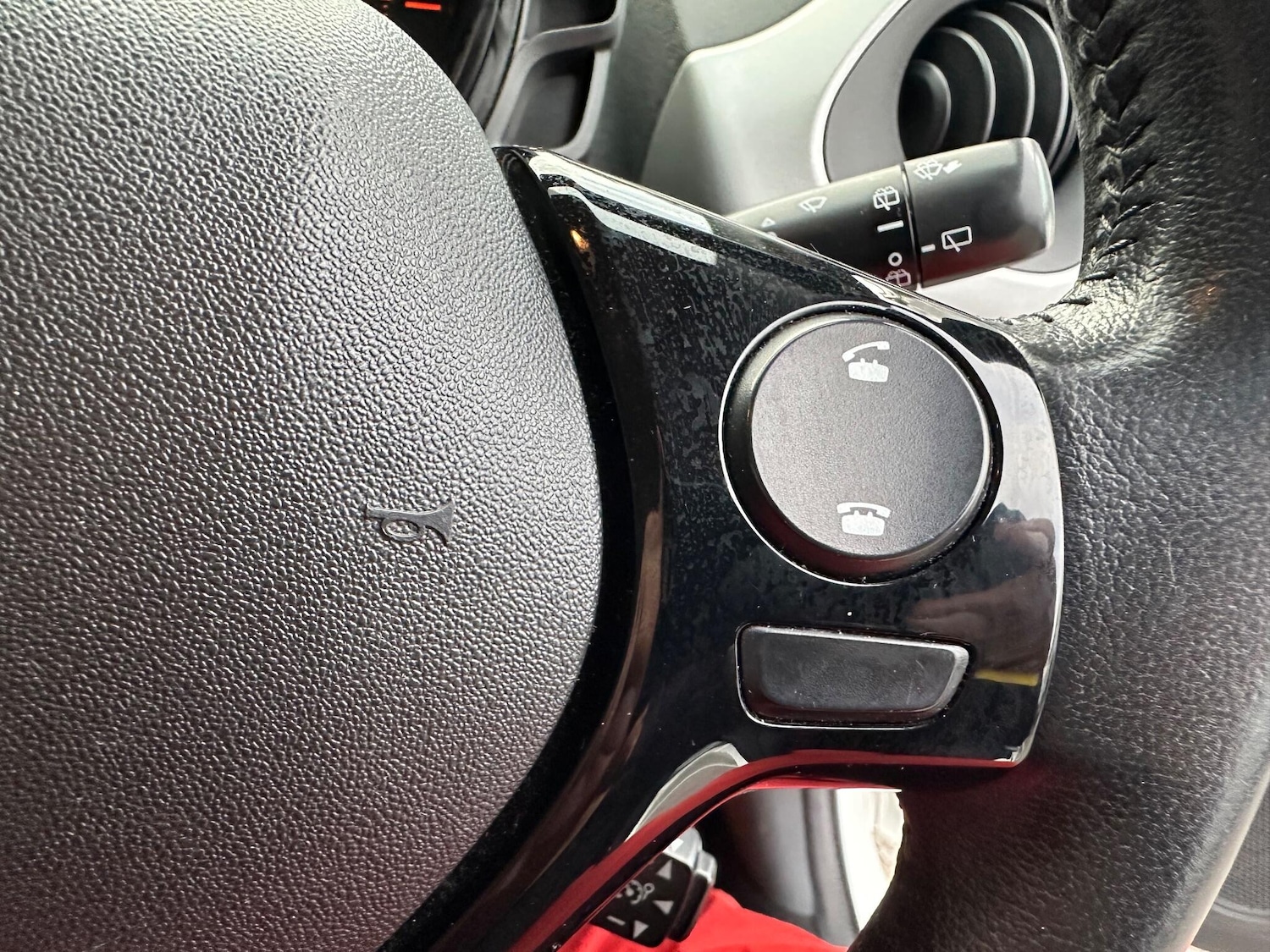 Used Peugeot 108 2015 for sale - 76996839: Photo 16