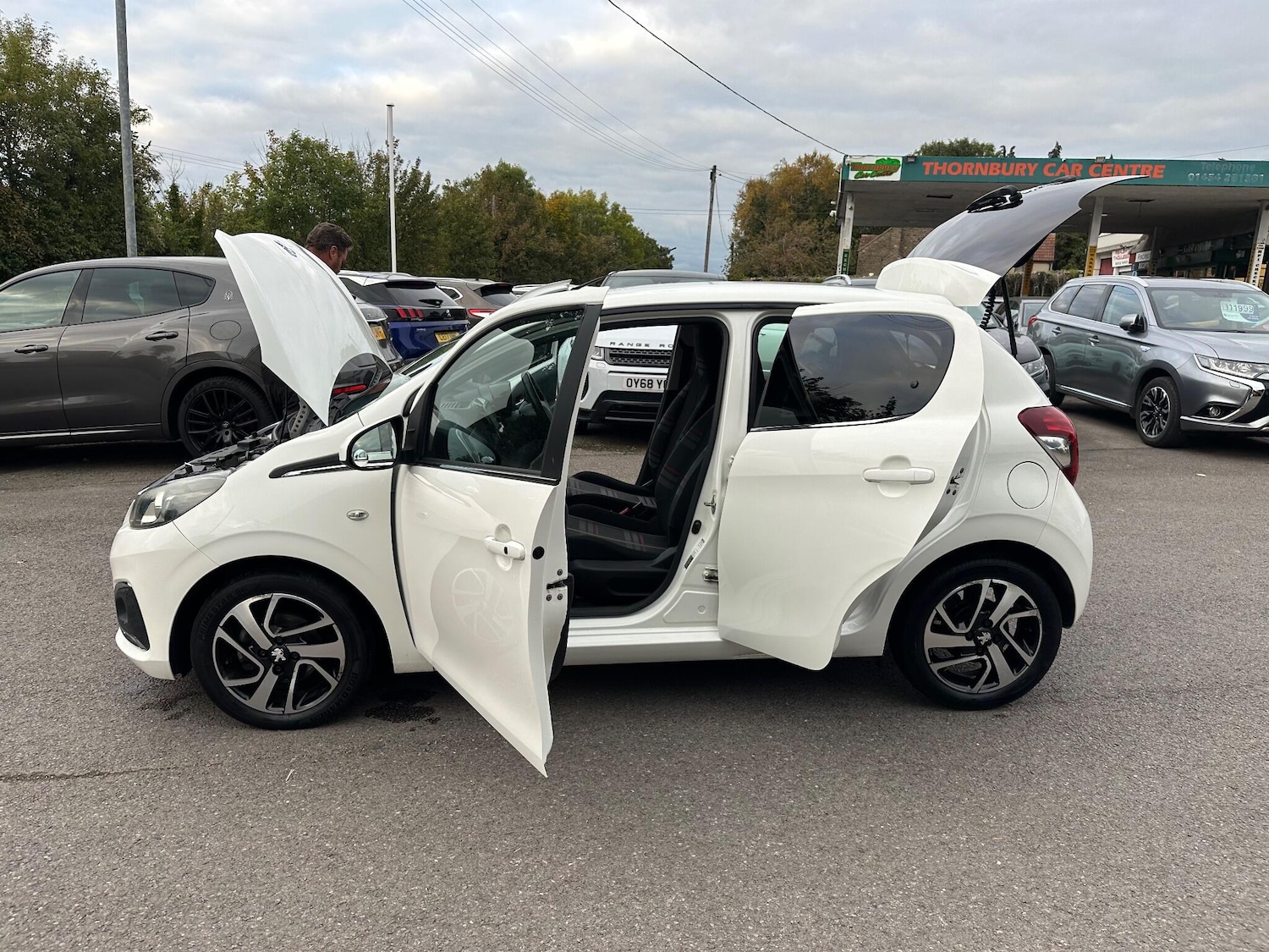 Used Peugeot 108 2015 for sale - 76996839: Photo 29