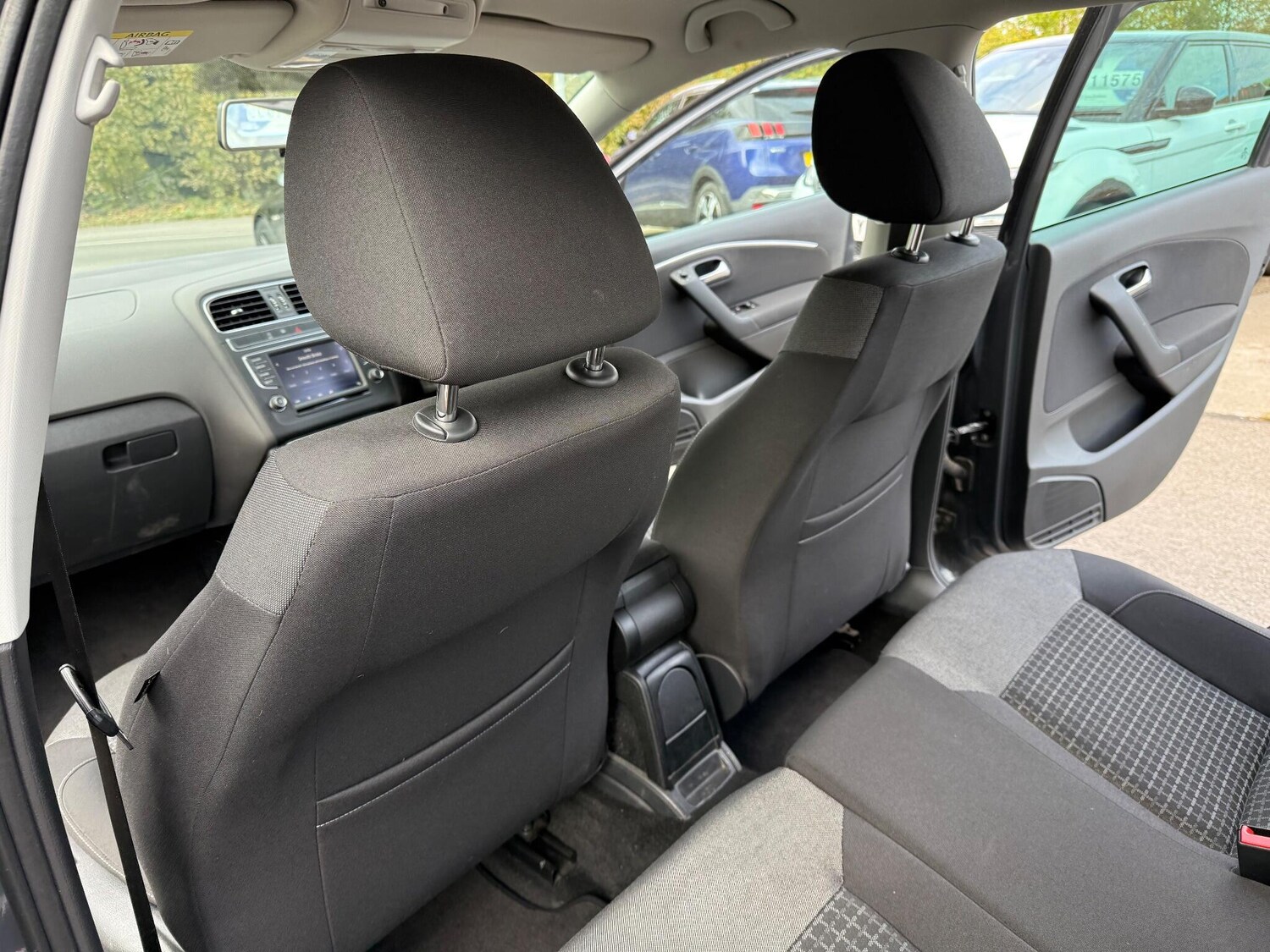 Used Volkswagen Polo 2016 for sale - 76398546: Photo 20