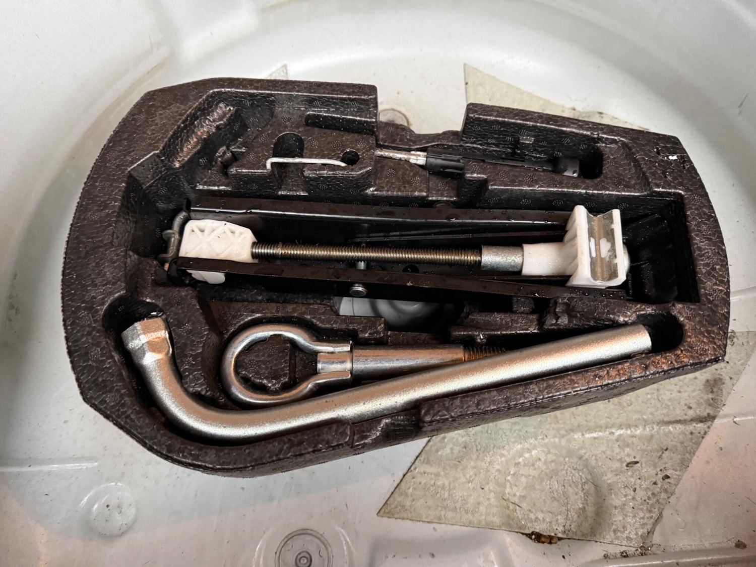 Used Volkswagen Polo 2016 for sale - 77331982: Photo 24