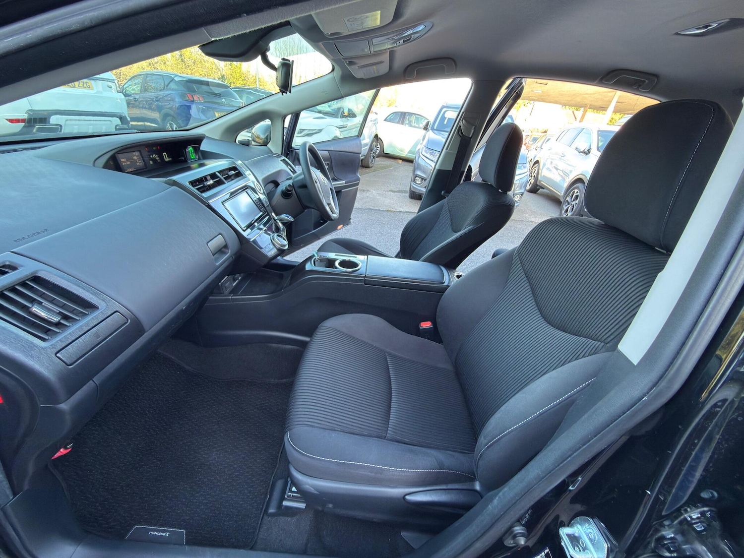 Used Toyota Prius+ 2025 for sale - 76606921: Photo 18