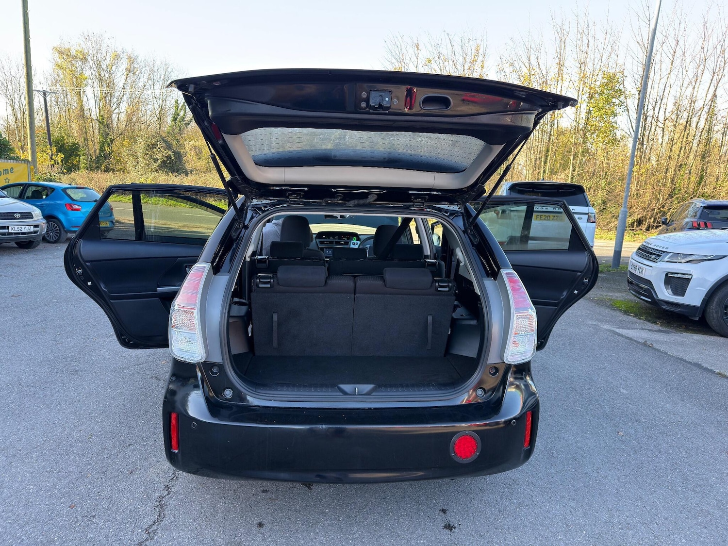 Used Toyota Prius+ 2025 for sale - 76606921: Photo 31