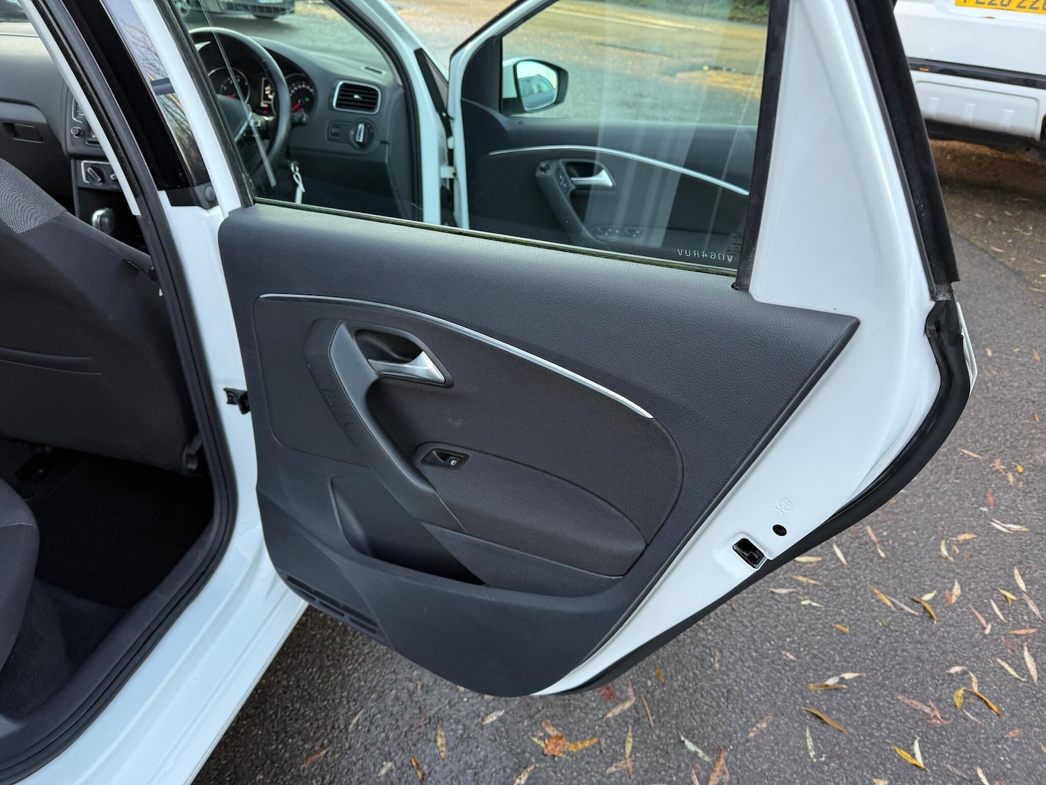 Used Volkswagen Polo 2014 for sale - 76926166: Photo 23