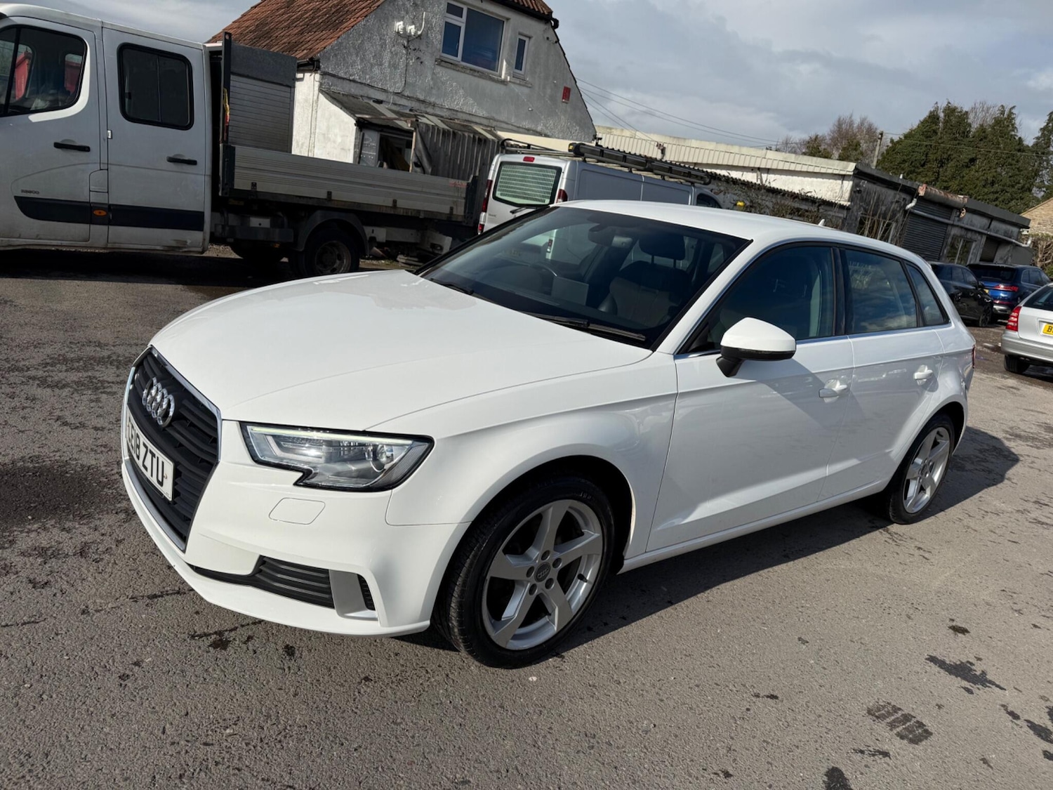 Used Audi A3 2018 for sale - 77696639: Photo 4