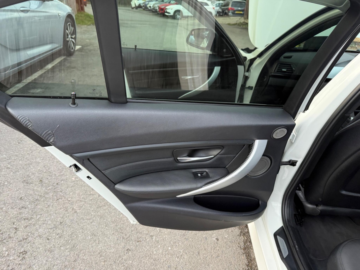 Used BMW 3 Series for sale - 77538105: Photo 27