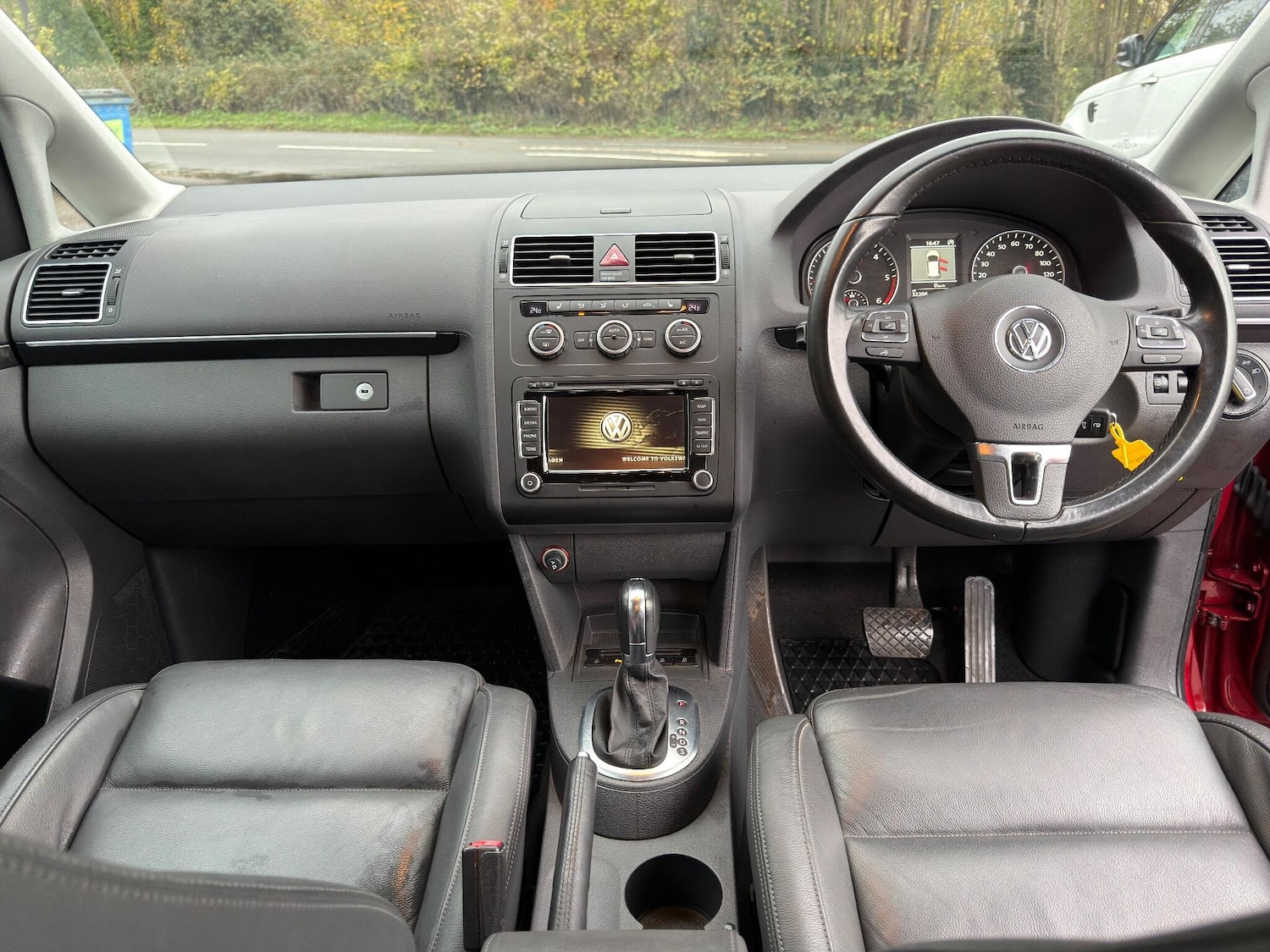 Used Volkswagen Touran 2014 for sale - 76989949: Photo 11