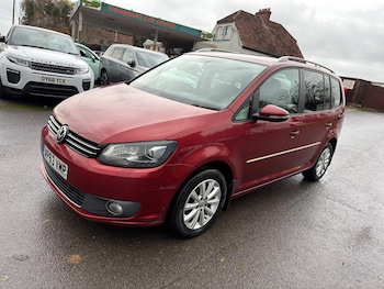 Used Volkswagen Touran 2014 for sale - 76989949: Photo