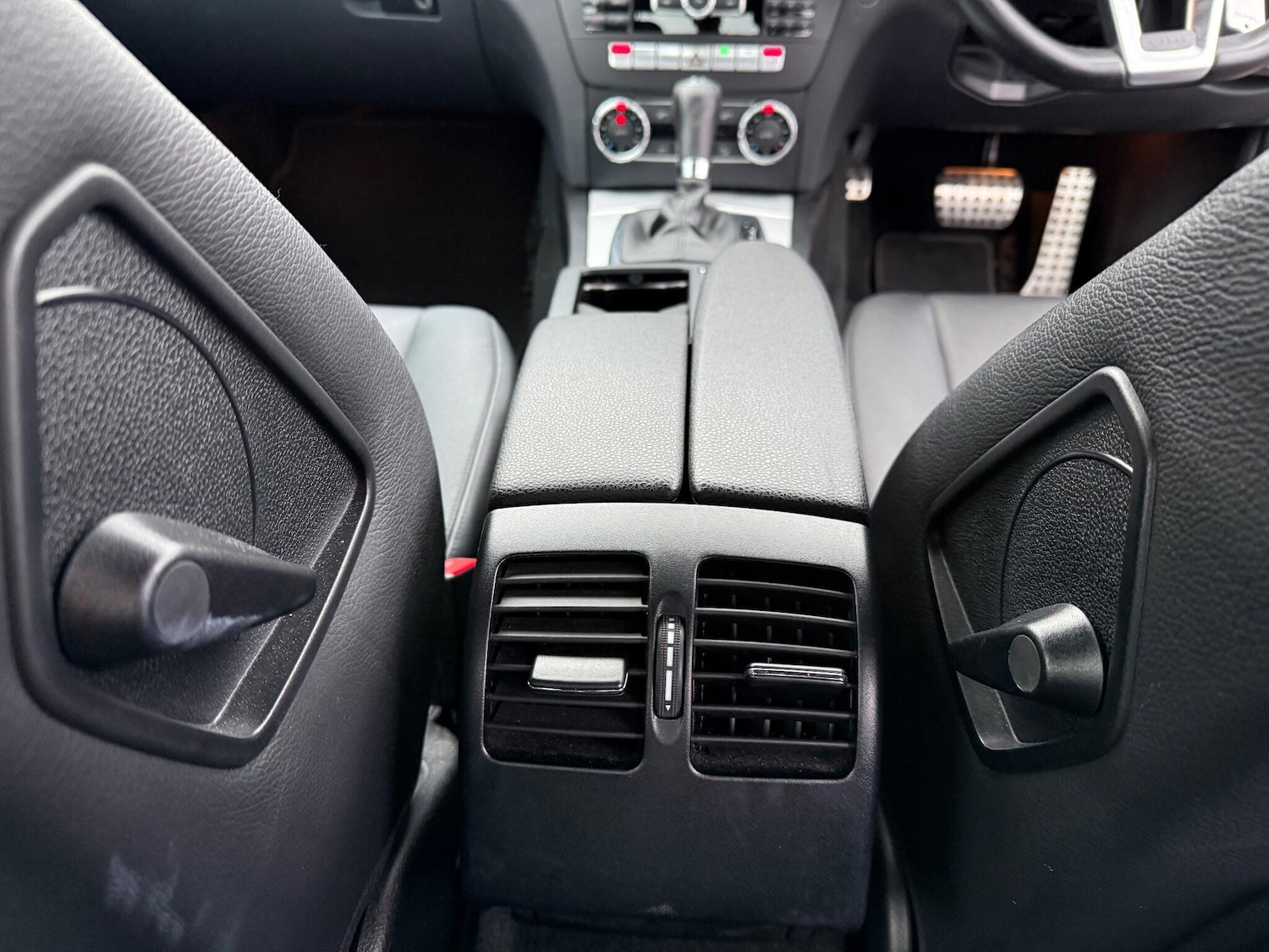 Used Mercedes-Benz C Class 2011 for sale - 76866163: Photo 17