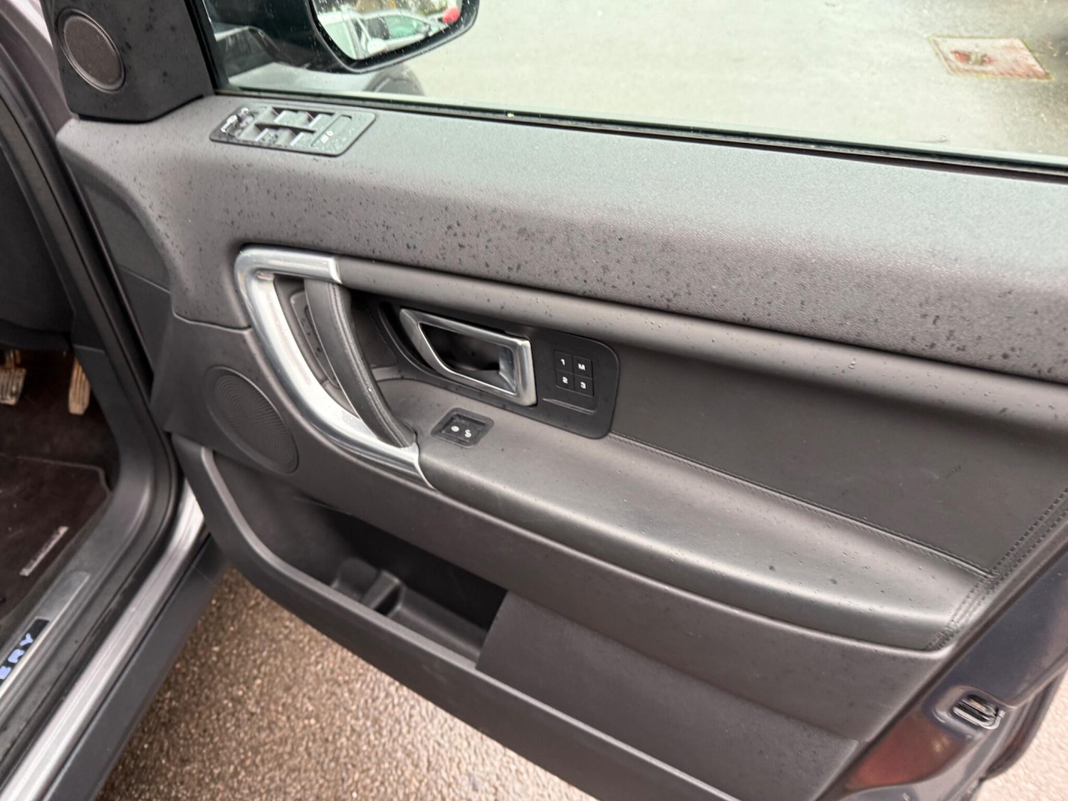 Used Land Rover Discovery Sport 2016 for sale - 77291229: Photo 32