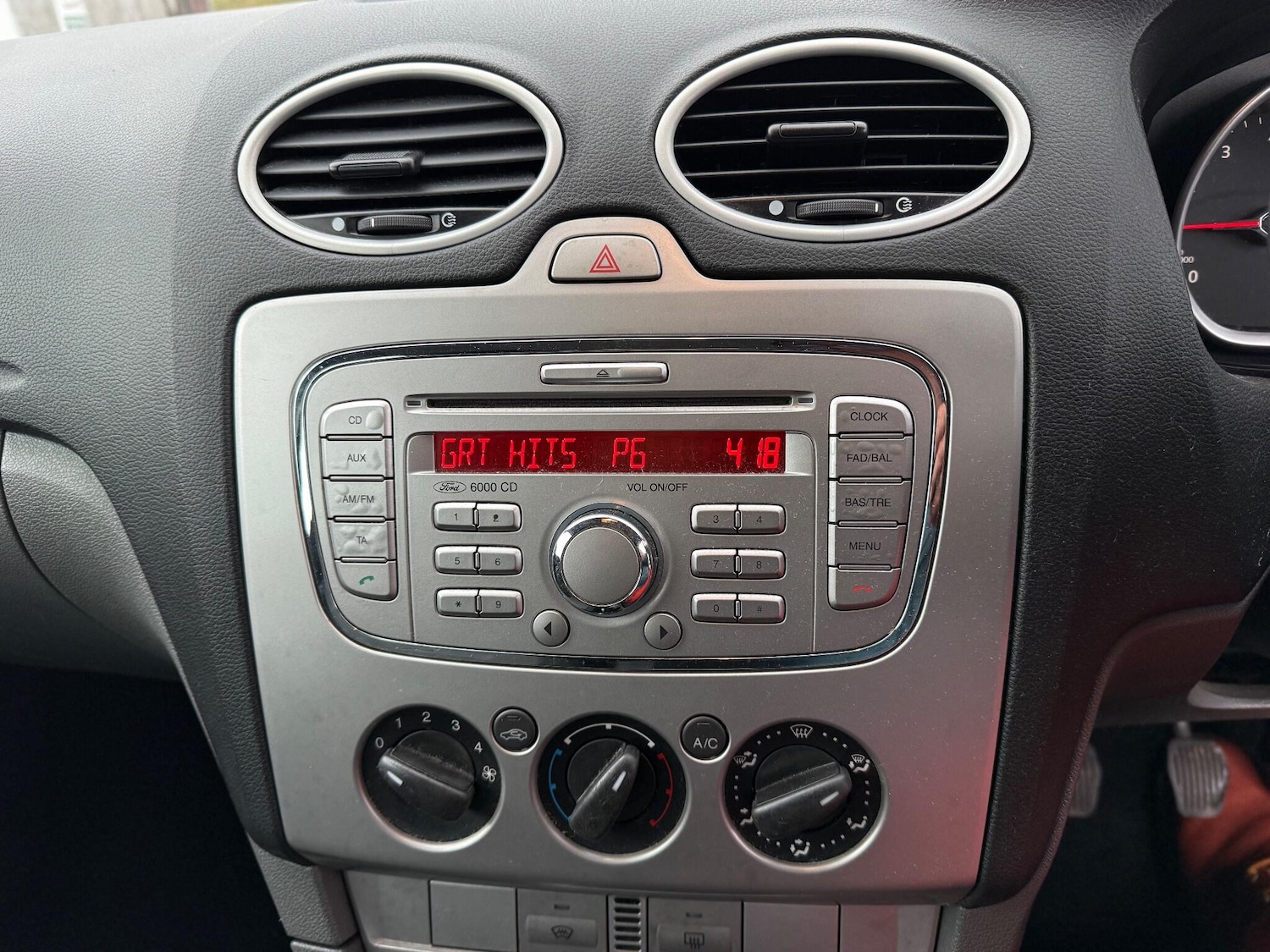 Used Ford Focus 2009 for sale - 76423839: Photo 10