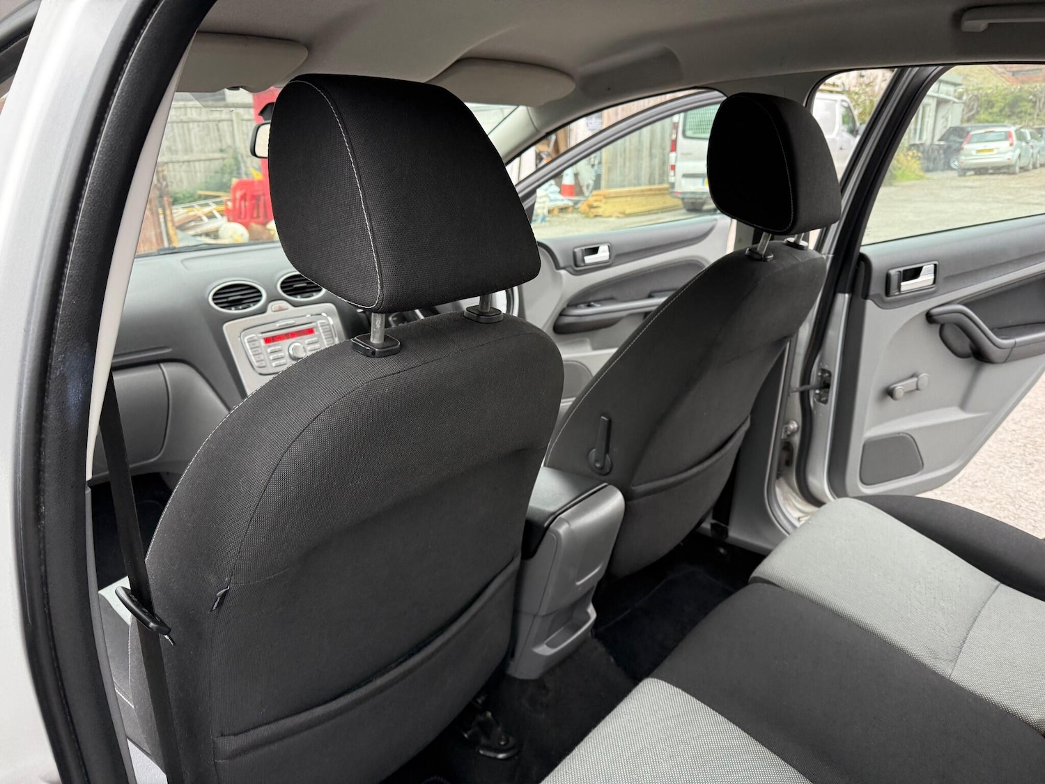 Used Ford Focus 2009 for sale - 76423839: Photo 17