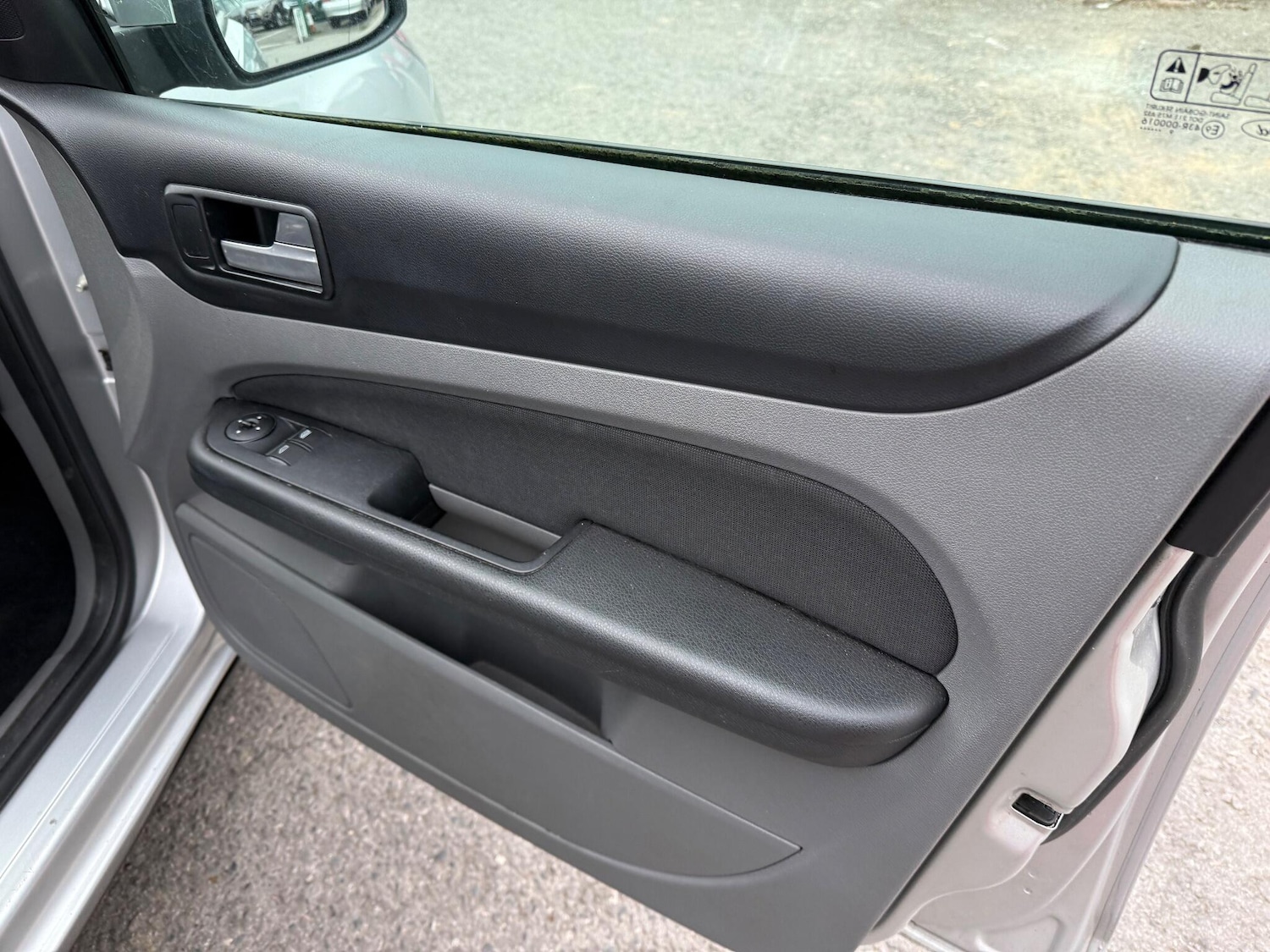 Used Ford Focus 2009 for sale - 76423839: Photo 20