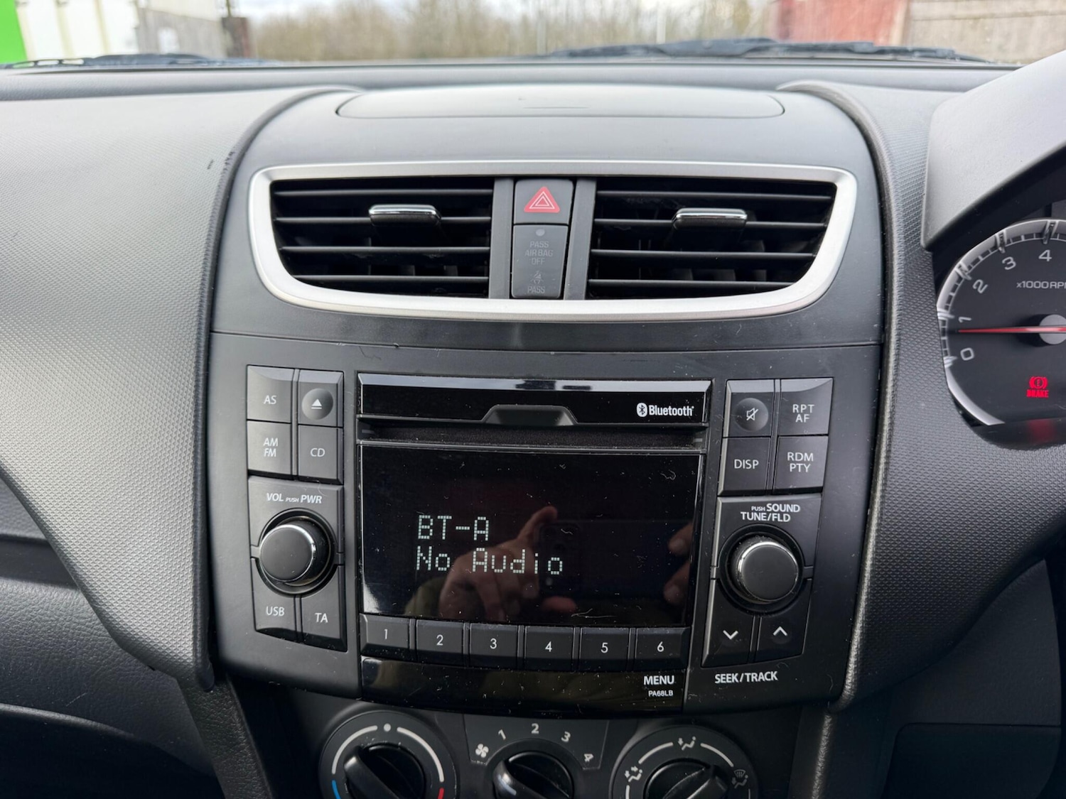 Used Suzuki Swift 2013 for sale - 77538397: Photo 10