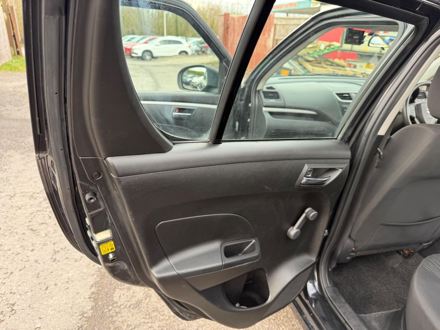 Used Suzuki Swift 2013 for sale - 77538397: Photo 22