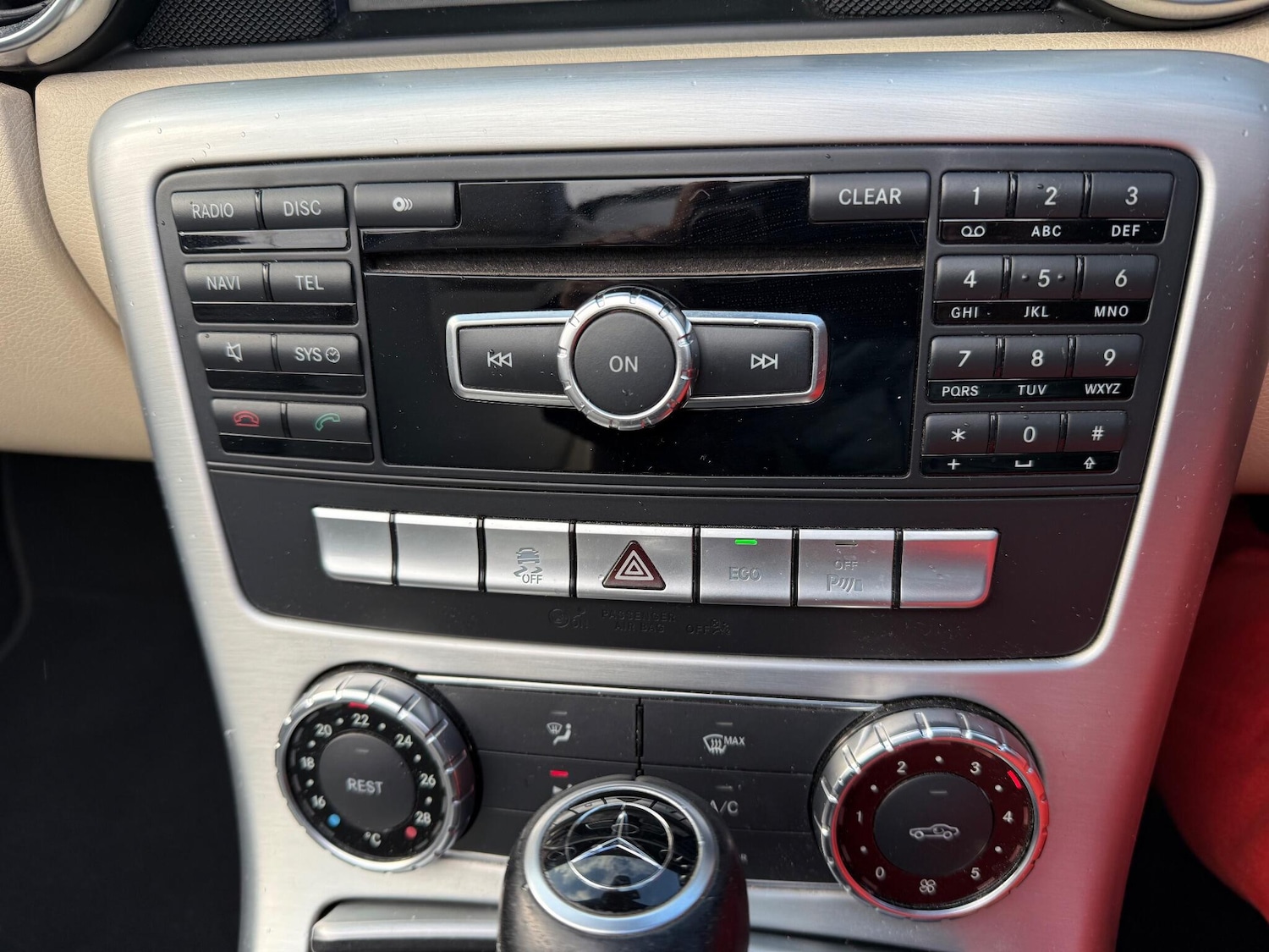 Used Mercedes-Benz SLK 2012 for sale - 76990176: Photo 10