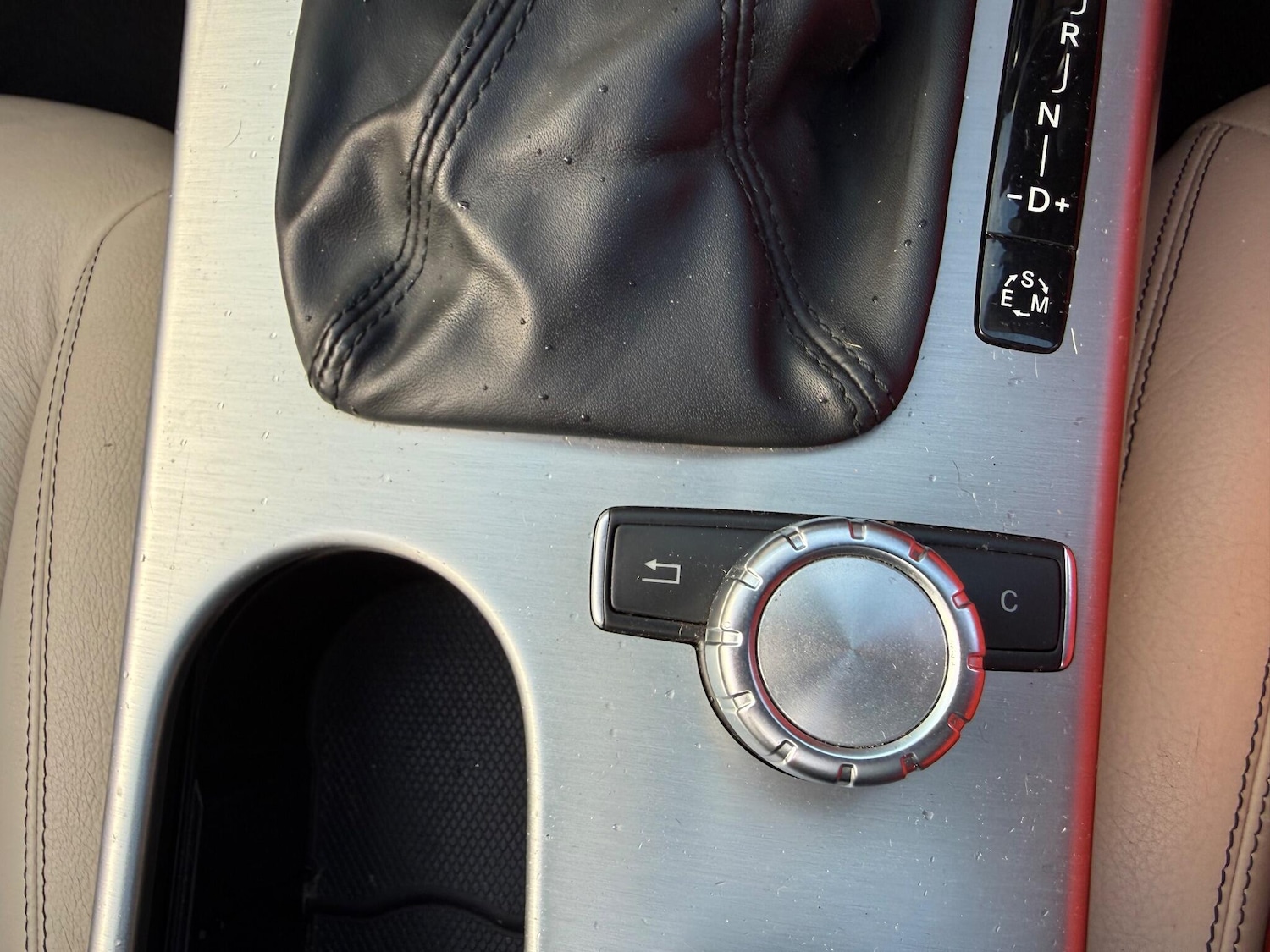 Used Mercedes-Benz SLK 2012 for sale - 76990176: Photo 11