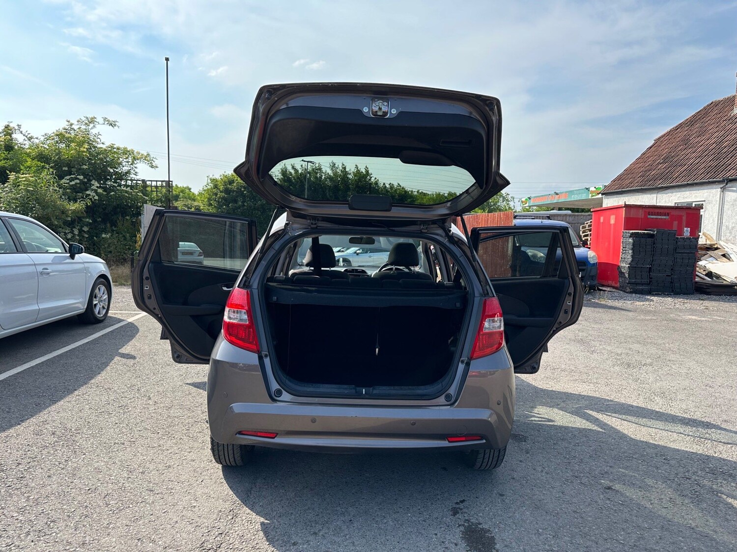 Vehicle 33